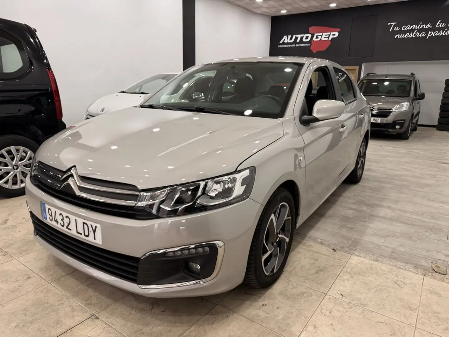 Citroen C-Elysée BlueHDi 75KW (100CV) Shine Gris - 1