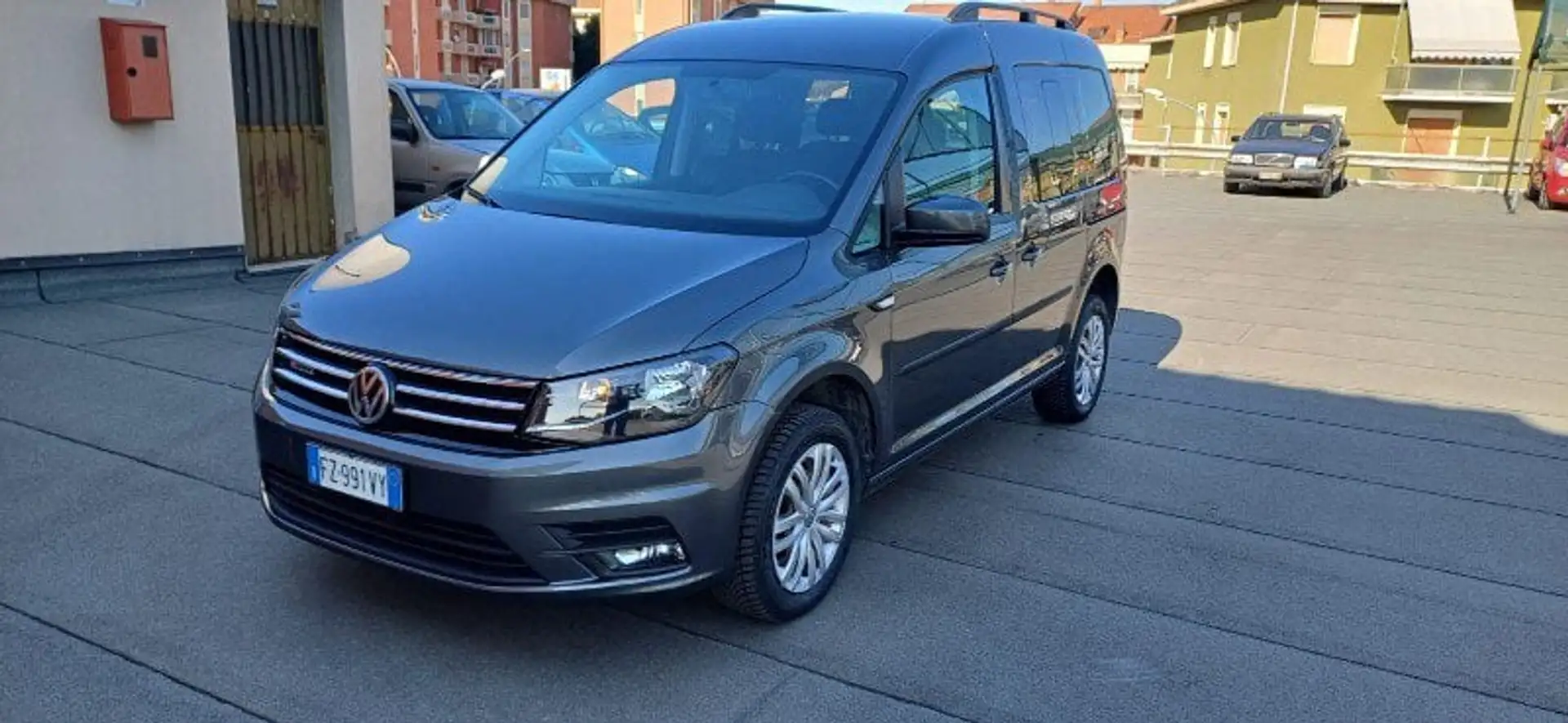 Volkswagen Caddy Caddy 2.0 TDI 122 CV 4MOTION Plus Grigio - 1