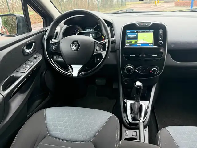 Renault Clio view 14