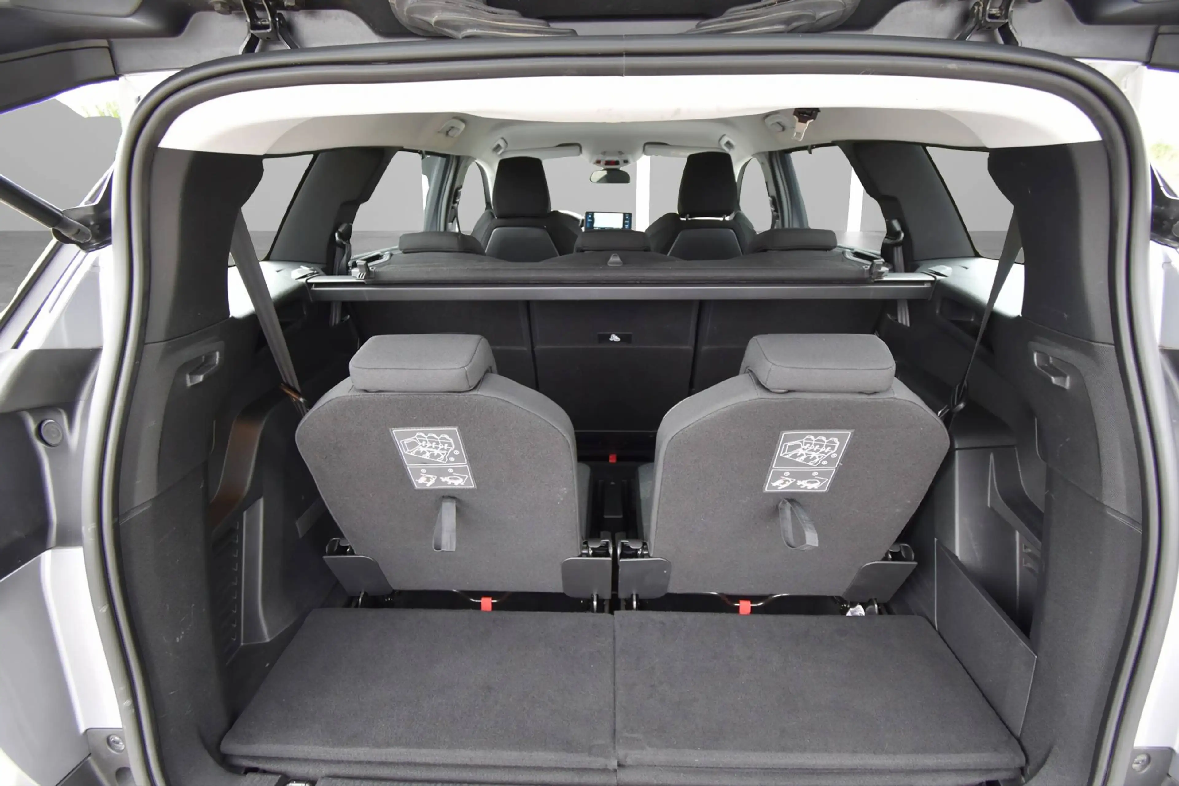 Peugeot 5008 BlueHDI 130 6-Gang-Manuell Active Pack **7-SITZE** — photo 12
