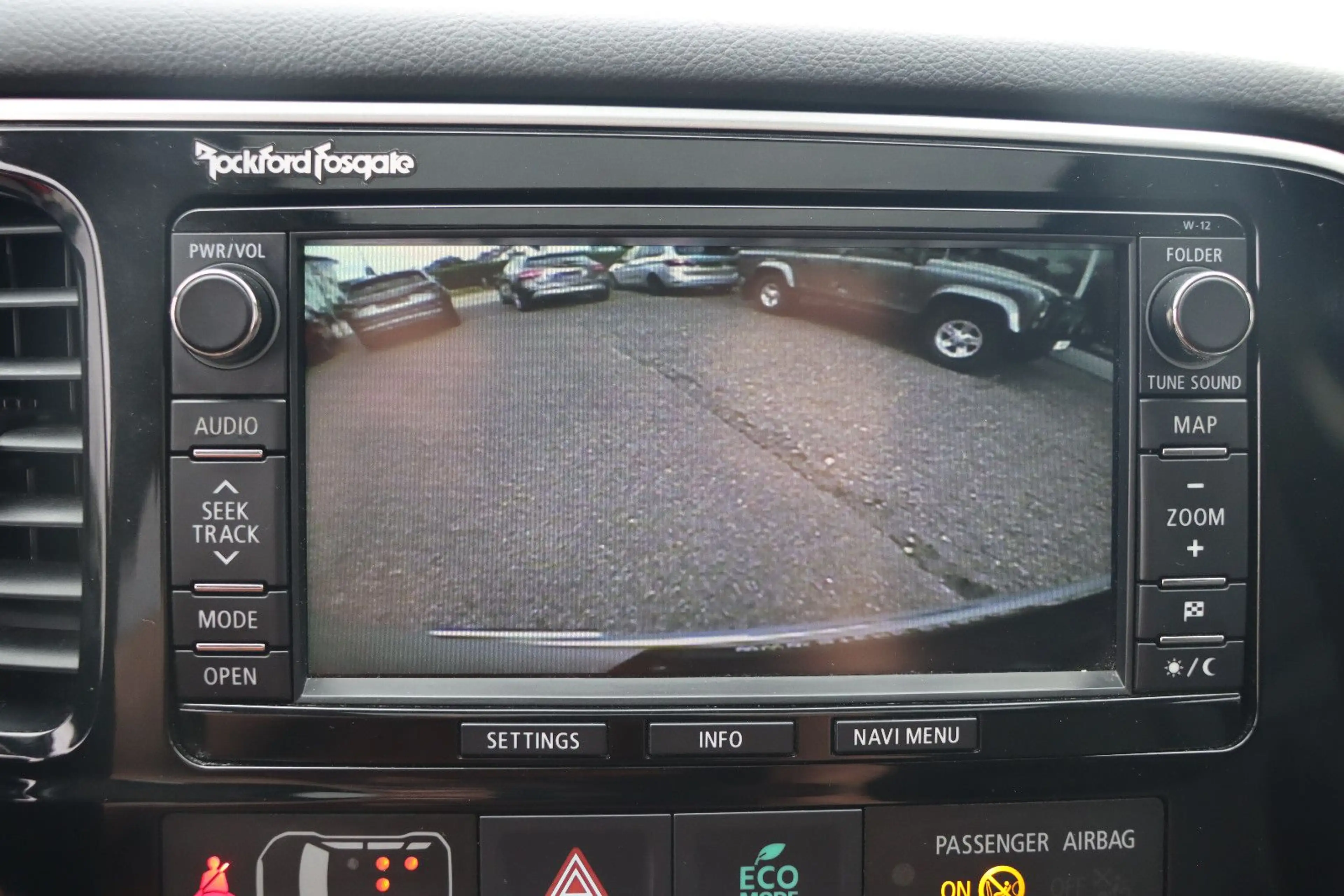 Mitsubishi Outlander ClearTec Instyle 4WD l VOLL l 7-SITZER — photo 11