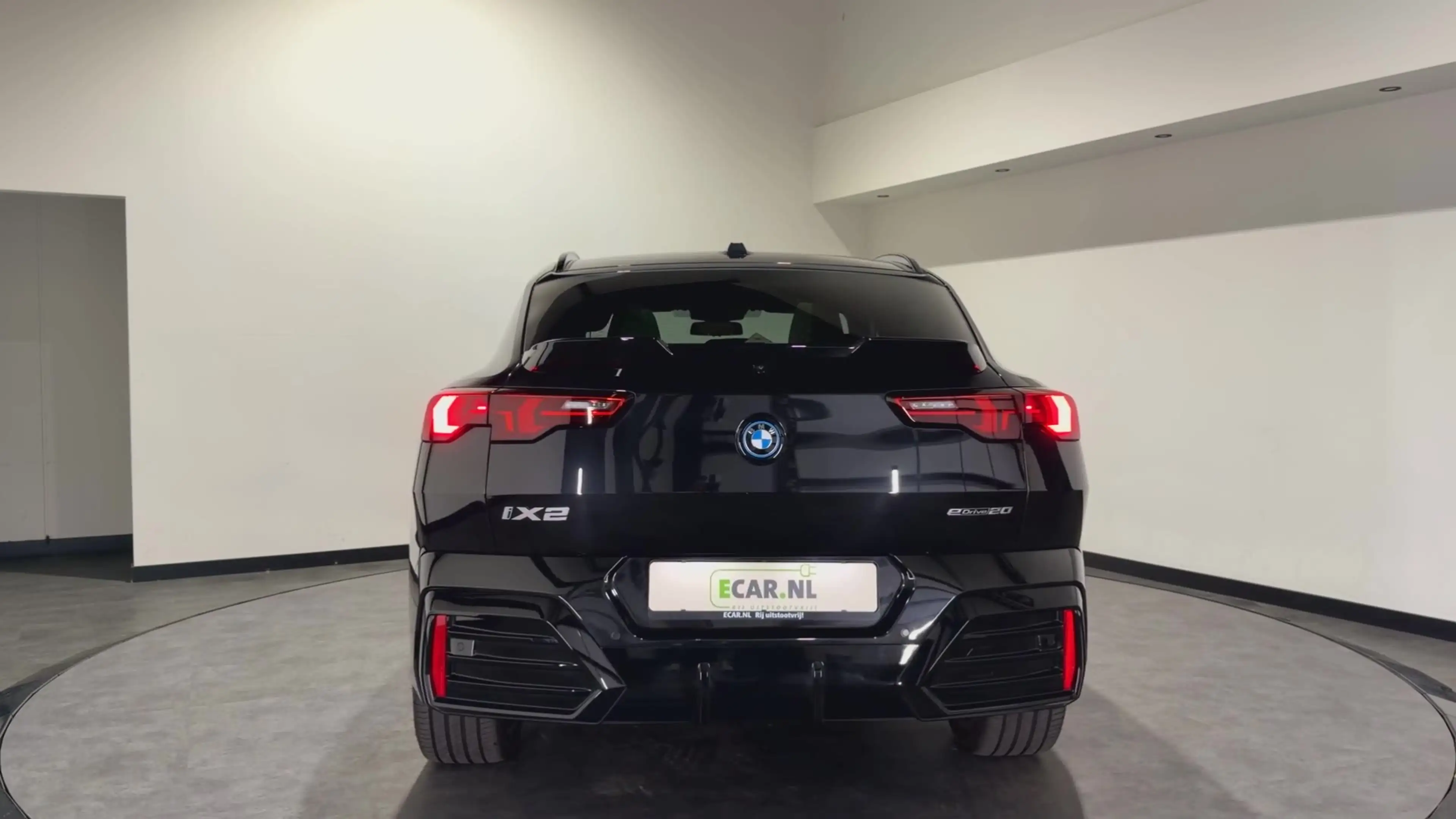 BMW iX2 eDrive20 67 kWh M Sport Edition | Panoramadak | Le — photo 4