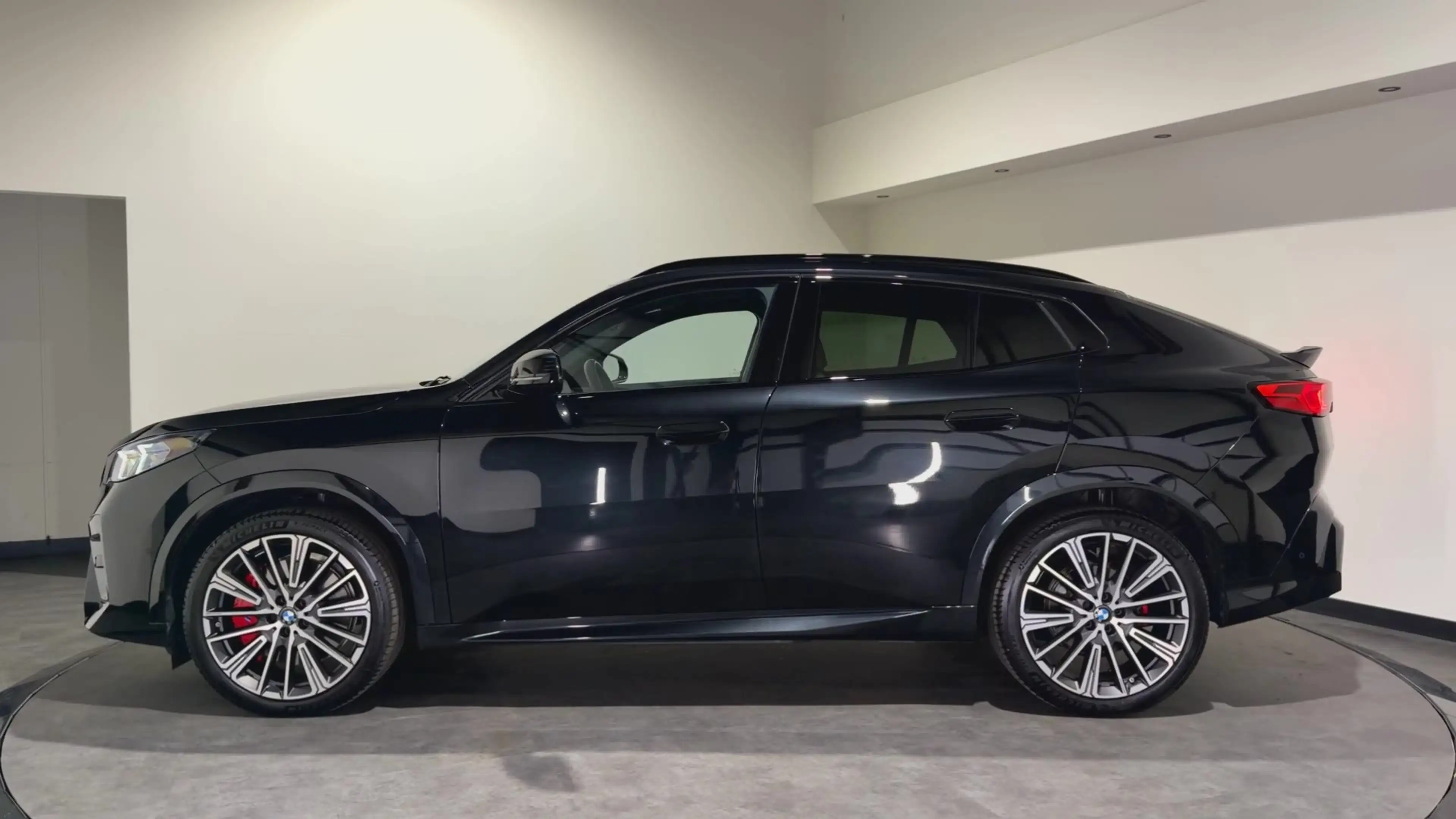 BMW iX2 eDrive20 67 kWh M Sport Edition | Panoramadak | Le — photo 6