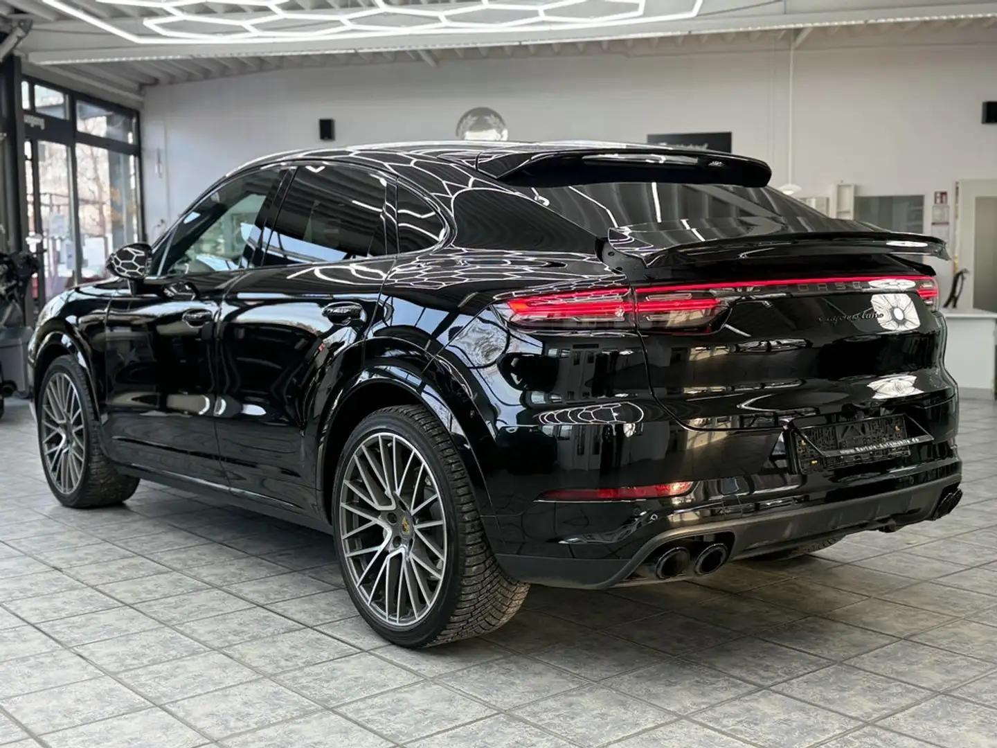Porsche Cayenne Turbo Coupe 4.0 V8 Matrix Pano HUD Nachtsicht Schwarz - 2