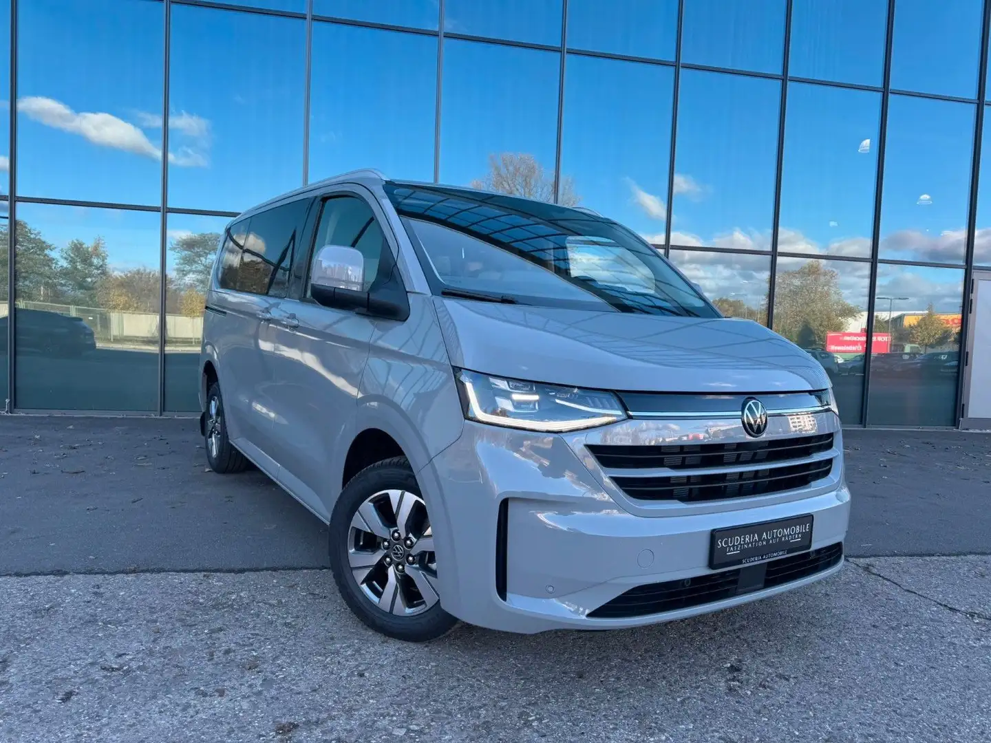 Volkswagen T7 Caravelle Style KAMERA NAVI SHZ KLIMA 17"LM Gris - 2