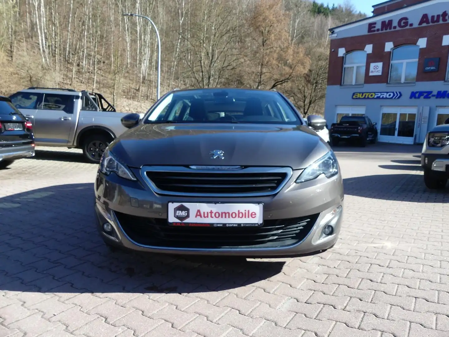 Peugeot 308 2.0 Blue-HDI*PDC*Kam*USB*Pano*LED*Navi*SHZ Grau - 2