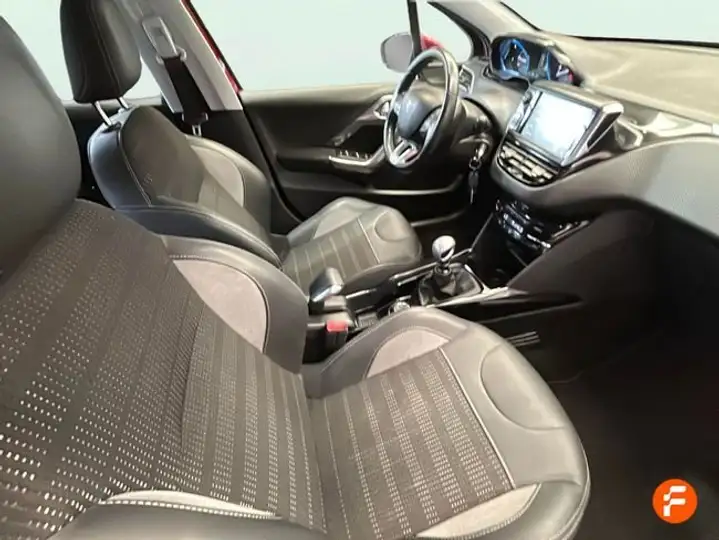 Peugeot 2008 1.2 Pure Tech S&S Allure (2017) 2019, foto 15