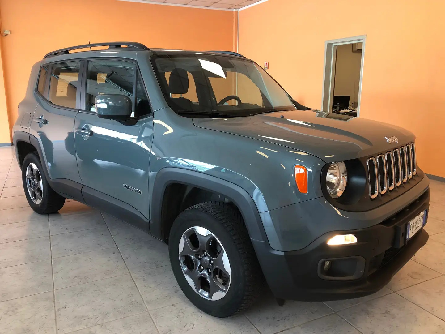 Jeep Renegade Renegade 2.0 mjt Longitude 4wd 140cv Grijs - 1