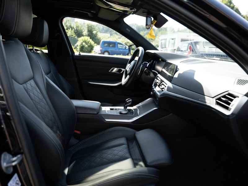 BMW 340 d Touring xDrive PANO AHK HUD 360° LASER LED — photo 8