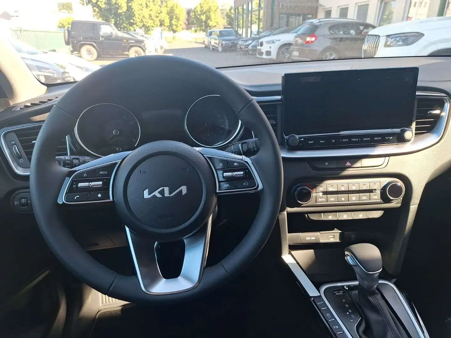 Kia Ceed SW / cee'd SW Ceed SPORTWAGON 1.5 T-GDI\Gold\Navi*JETZT o.NIE Weiß - 2