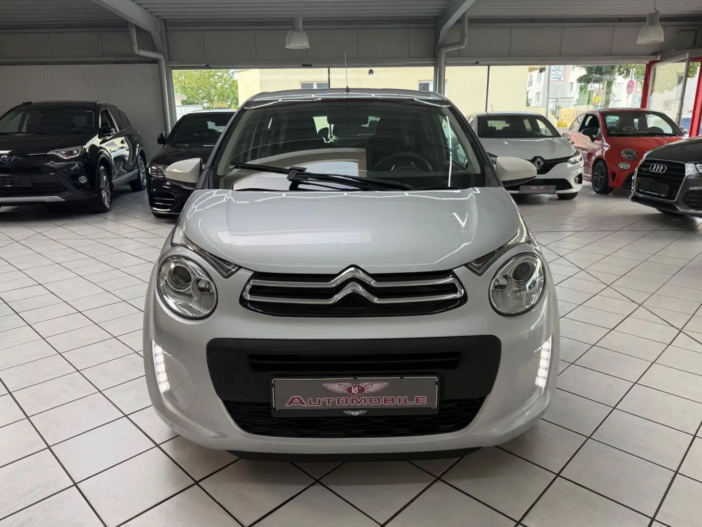 Citroen C1 Selection 1.2 KLIMA GROßES DISPLAY Silber - 2