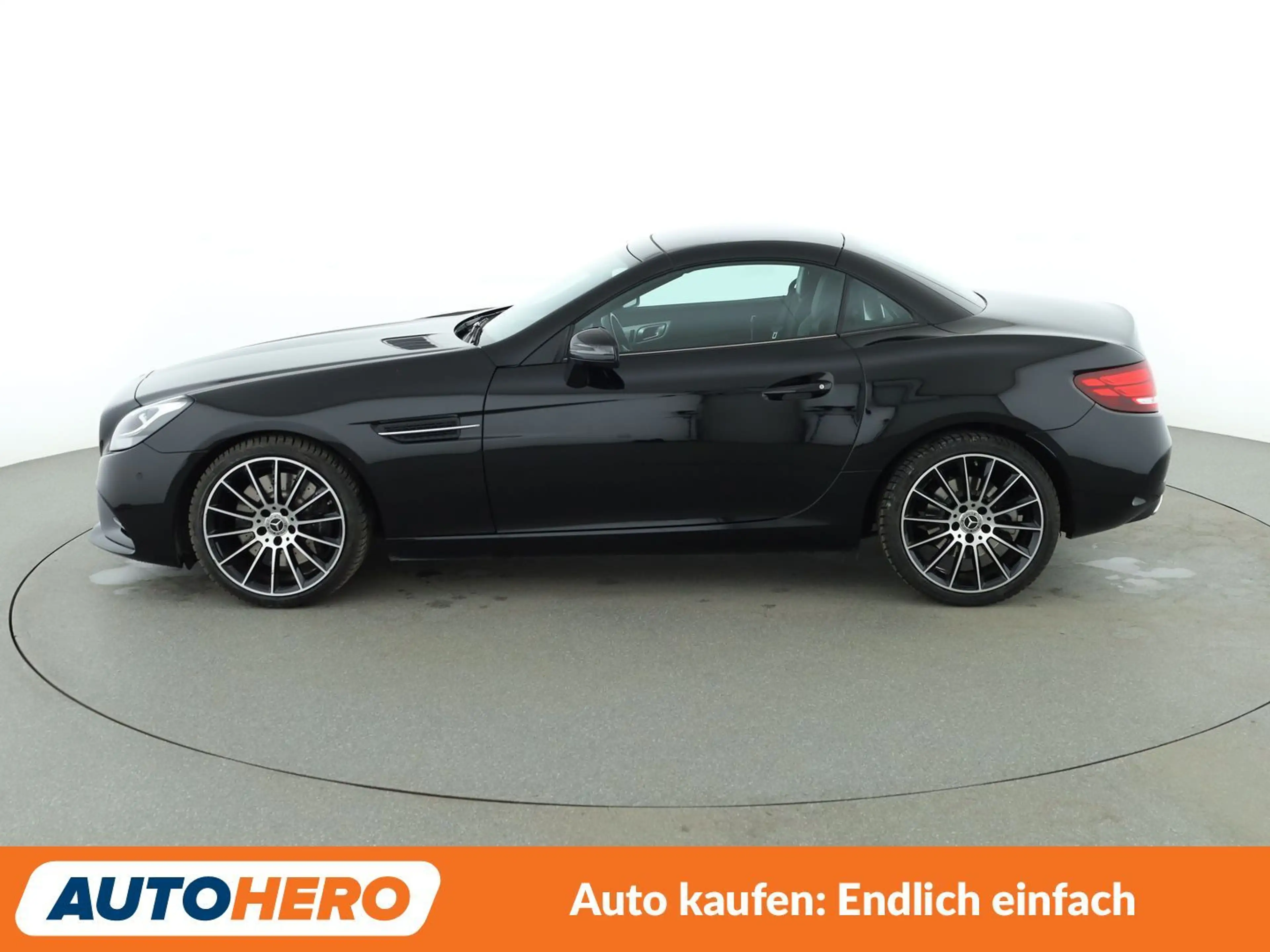 Mercedes-Benz SLC 180 SLC 180 AMG Line*NAV*TEMPO*PDC*SHZ*BT*PANO* — photo 3
