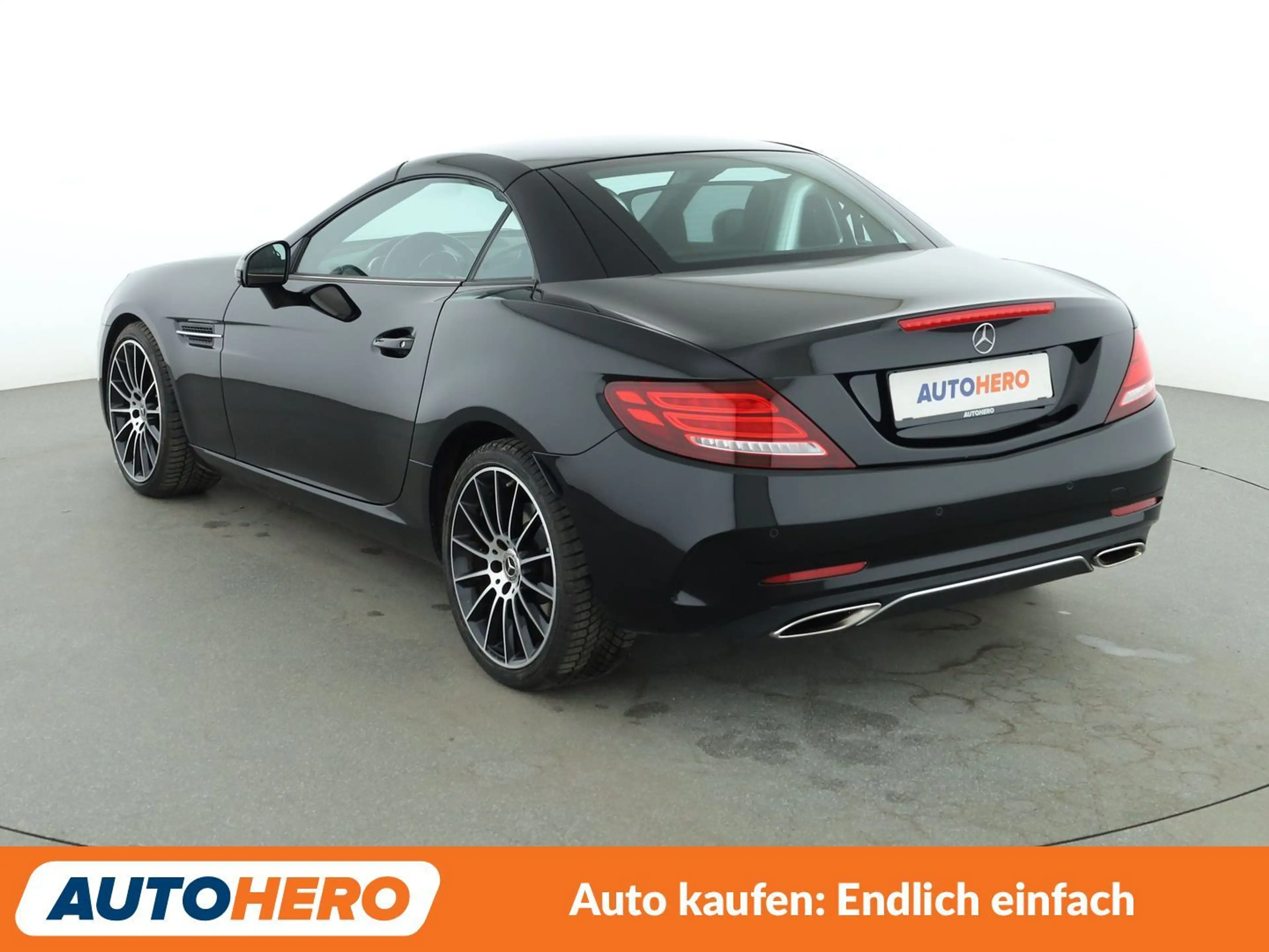 Mercedes-Benz SLC 180 SLC 180 AMG Line*NAV*TEMPO*PDC*SHZ*BT*PANO* — photo 4