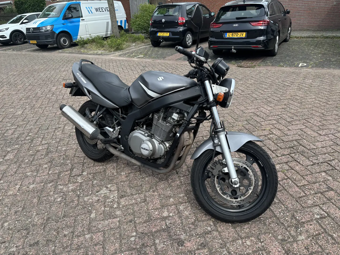 Suzuki GS 500 - 2