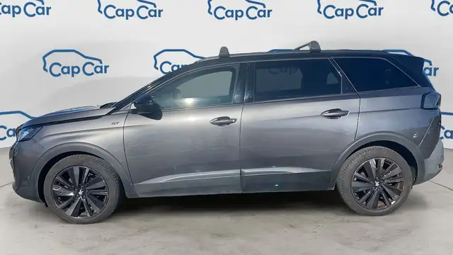 Peugeot 5008 view 2