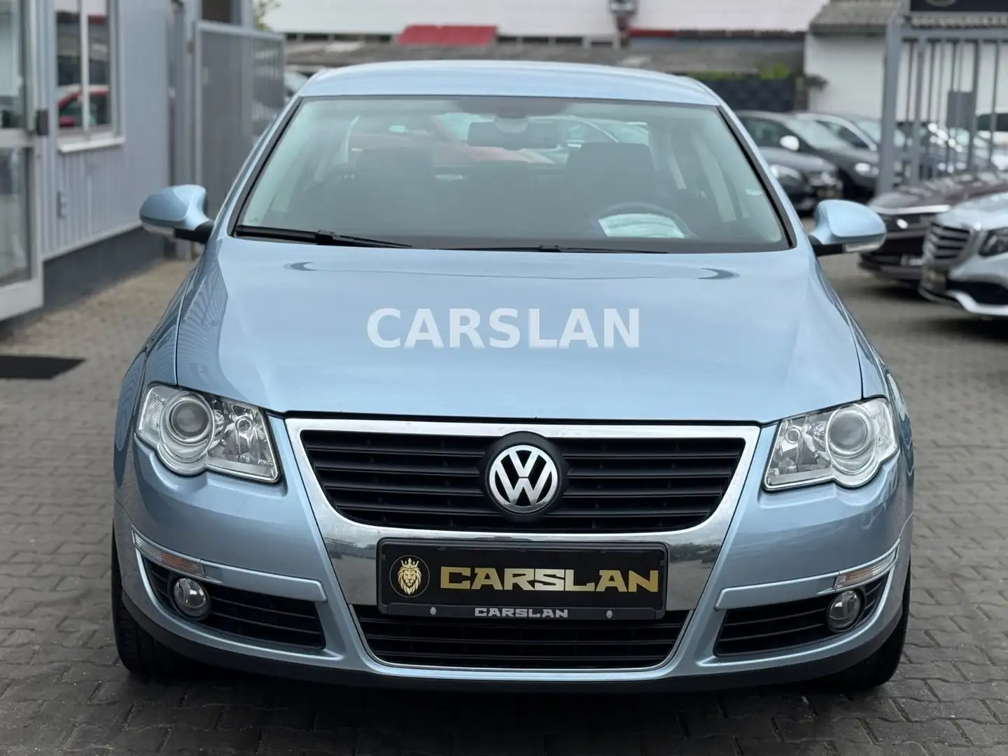 Volkswagen Passat 2.0 TDI Lim. 1.HAND+KLIMAAUTO.+SHZ+TÜVNEU Синій - 2