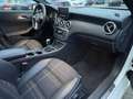 Mercedes-Benz A 180 Urban BlueEfficiency Voll Panorama Weiss SHeft Top Weiß - thumbnail 11
