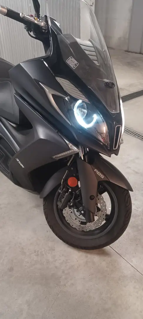 Kymco Downtown 350i ABS Noir - 1