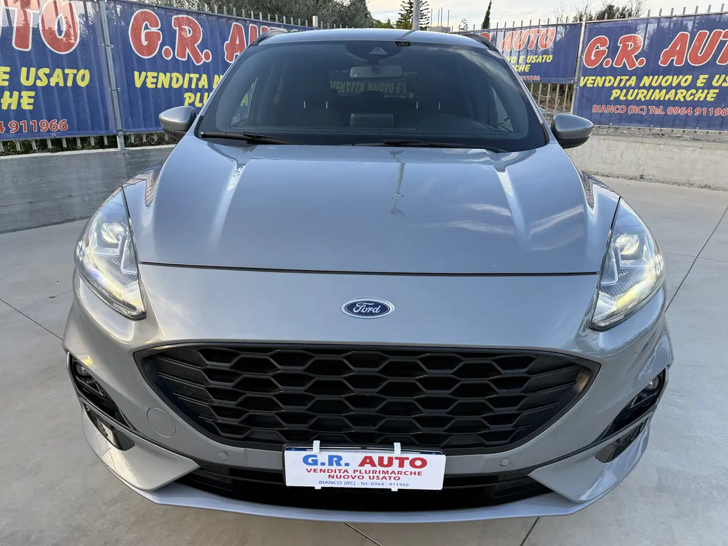 Ford Kuga Kuga 1.5 ecoblue ST-Line X 2wd 120cv auto Grigio - 2