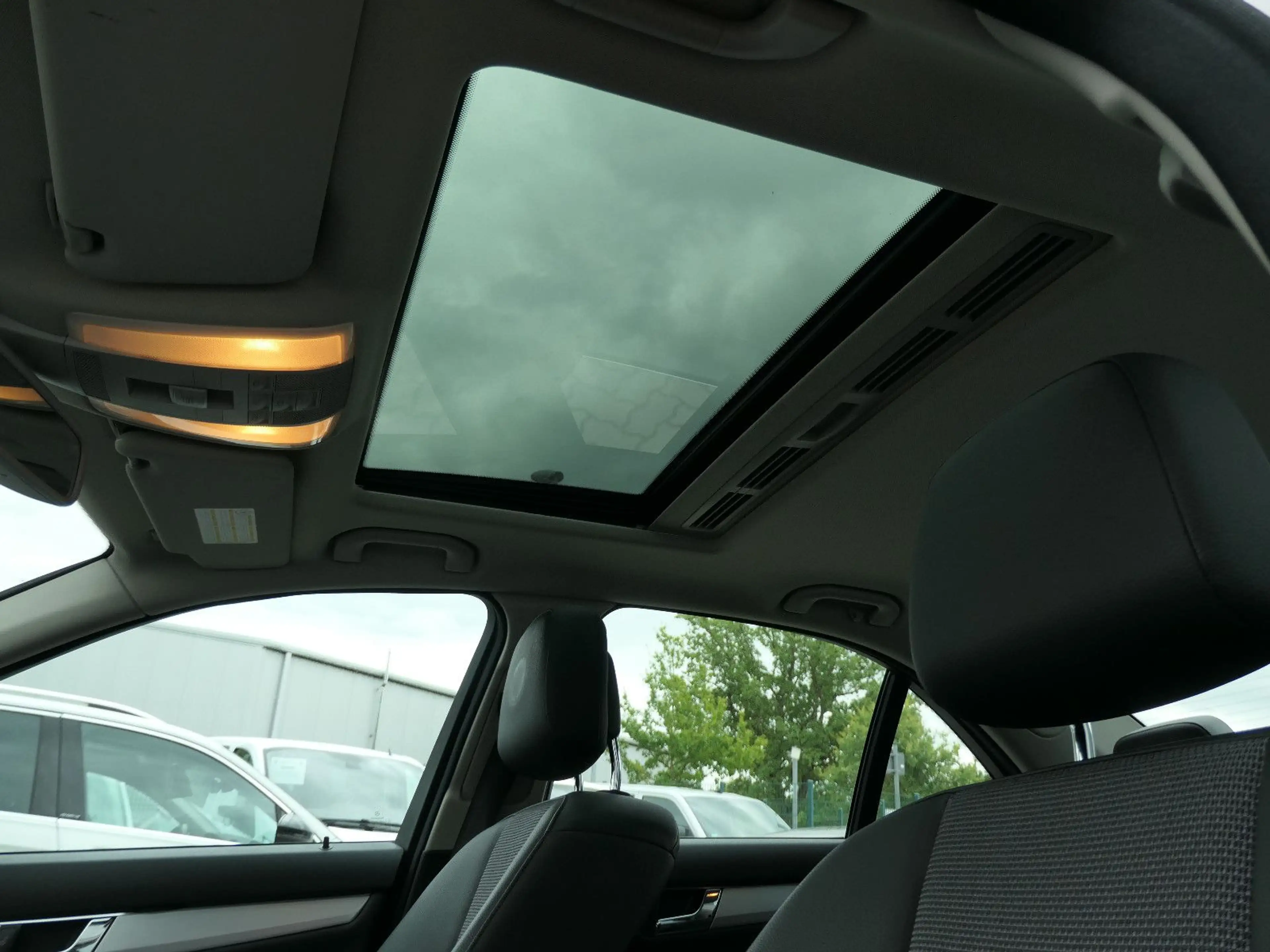 Mercedes-Benz C 180 Avantgarde // 1.Hd., Schiebed., Temp., PDC — photo 14