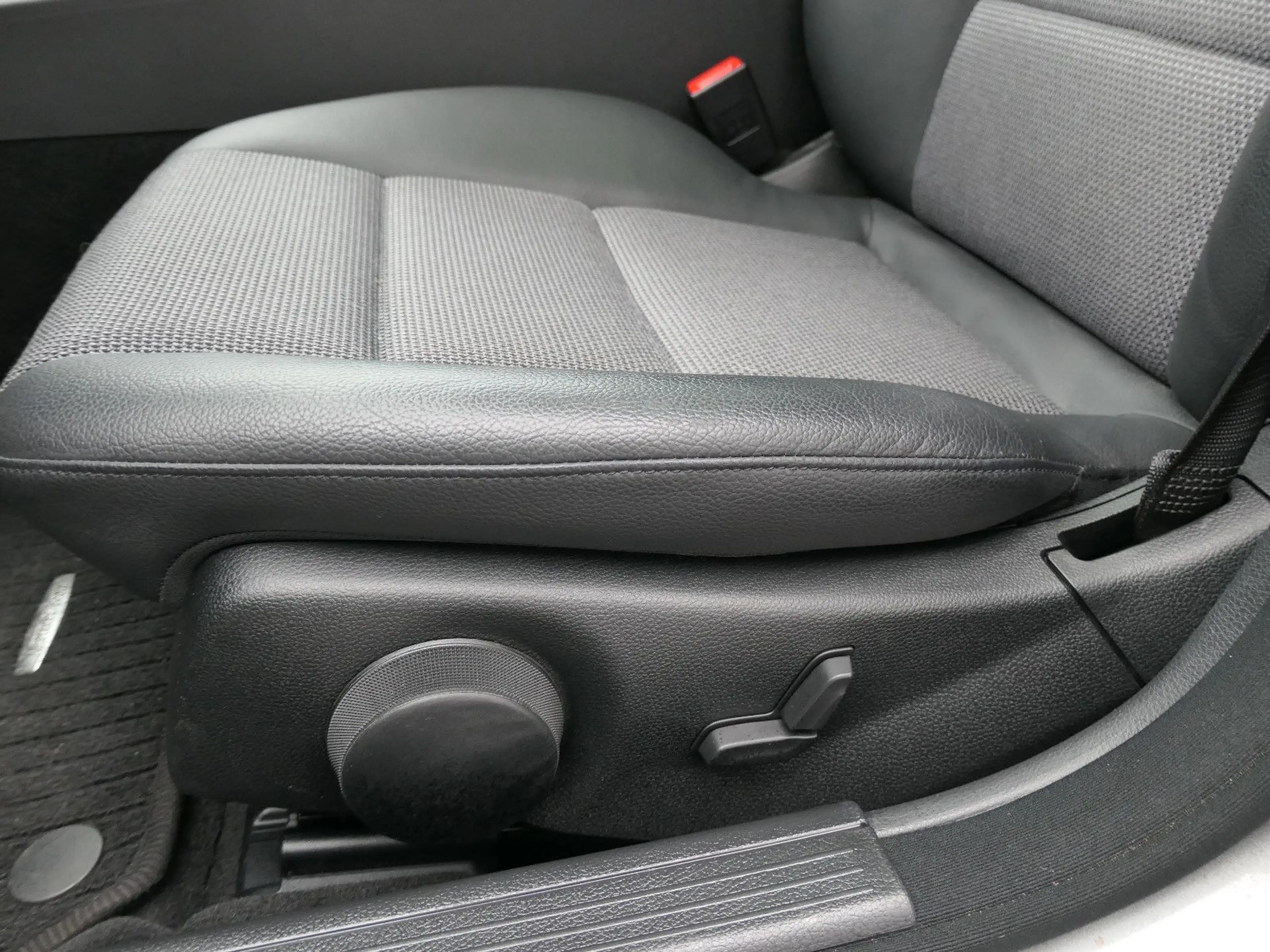 Mercedes-Benz C 180 Avantgarde // 1.Hd., Schiebed., Temp., PDC — photo 13