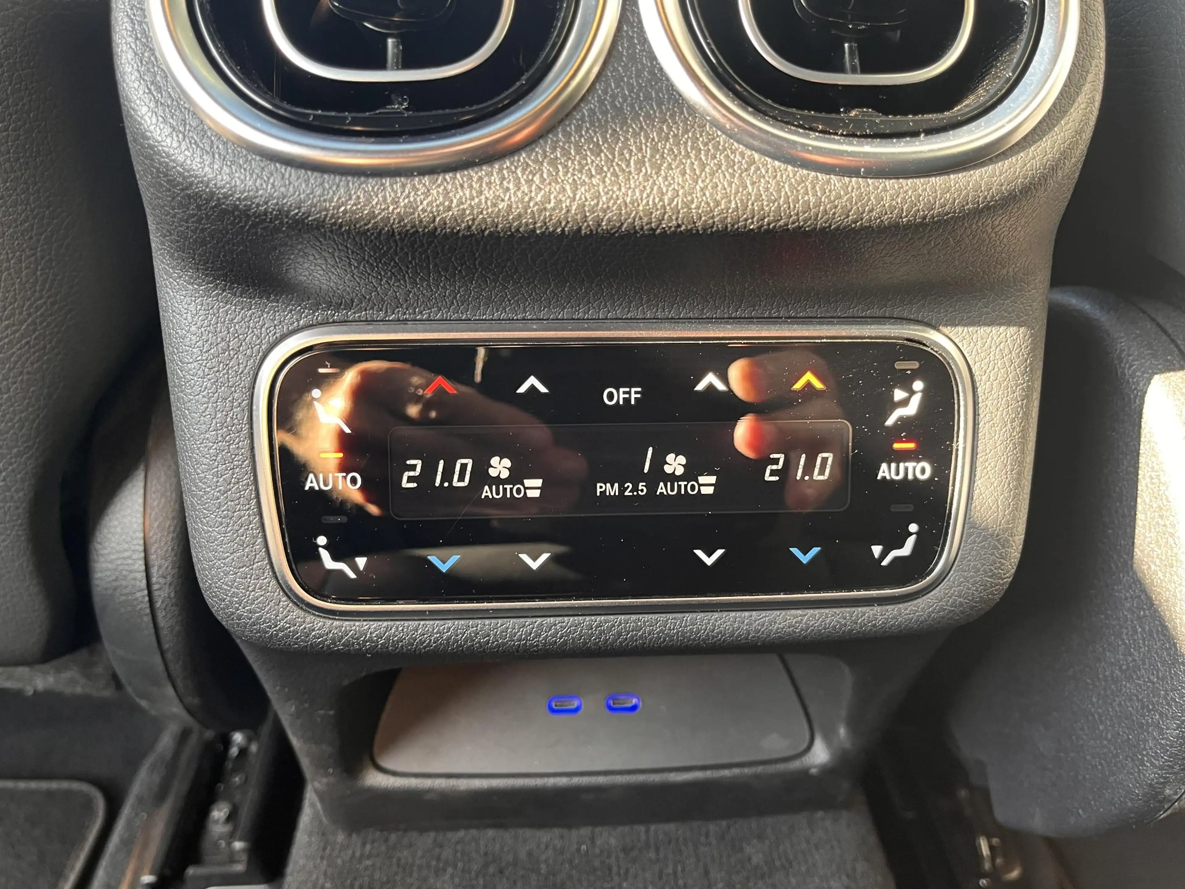 Mercedes-Benz GLC 300 Coupé de 4MATIC "140 Years Edition" — photo 14