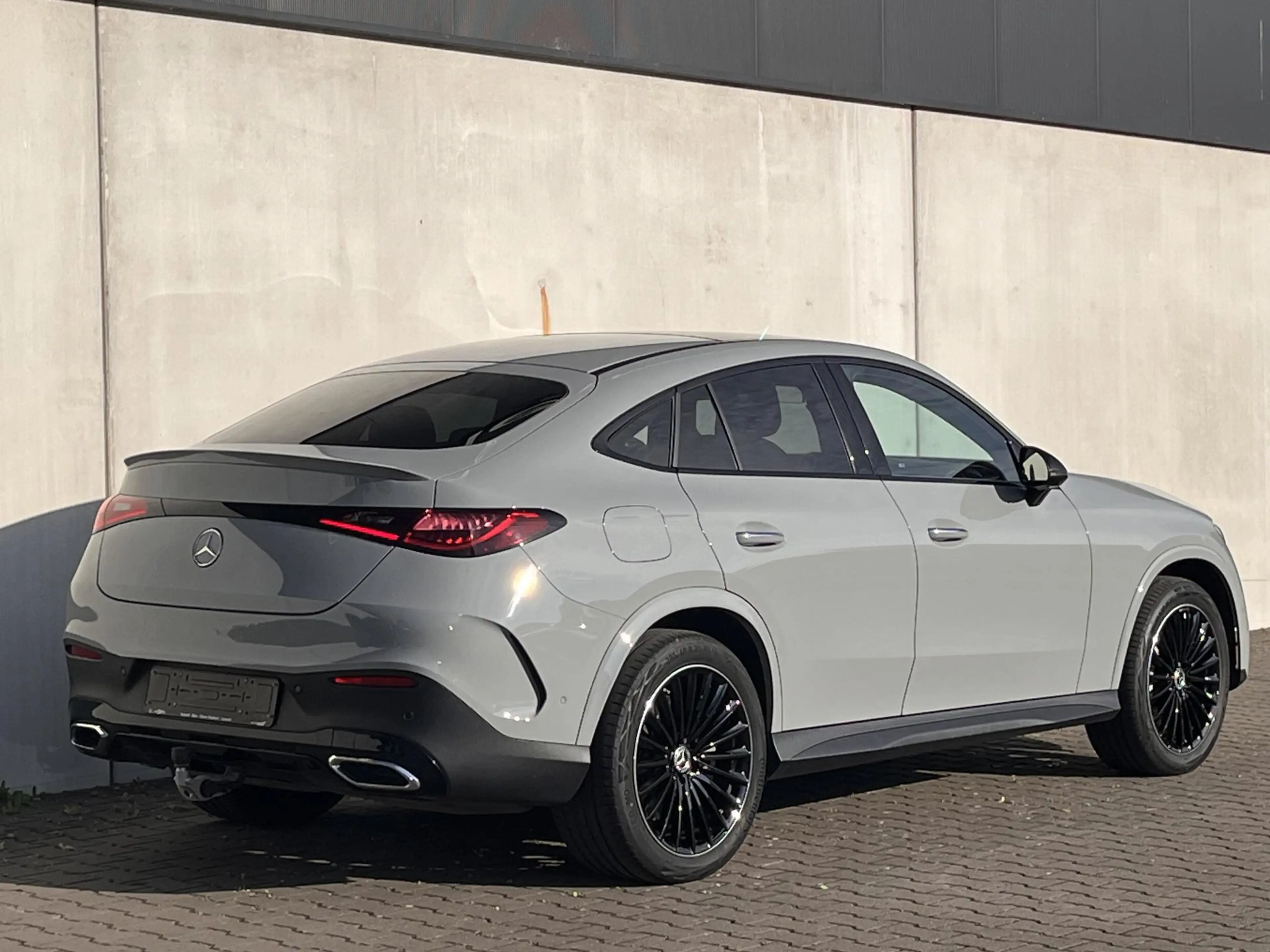 Mercedes-Benz GLC 300 Coupé de 4MATIC "140 Years Edition" — photo 5
