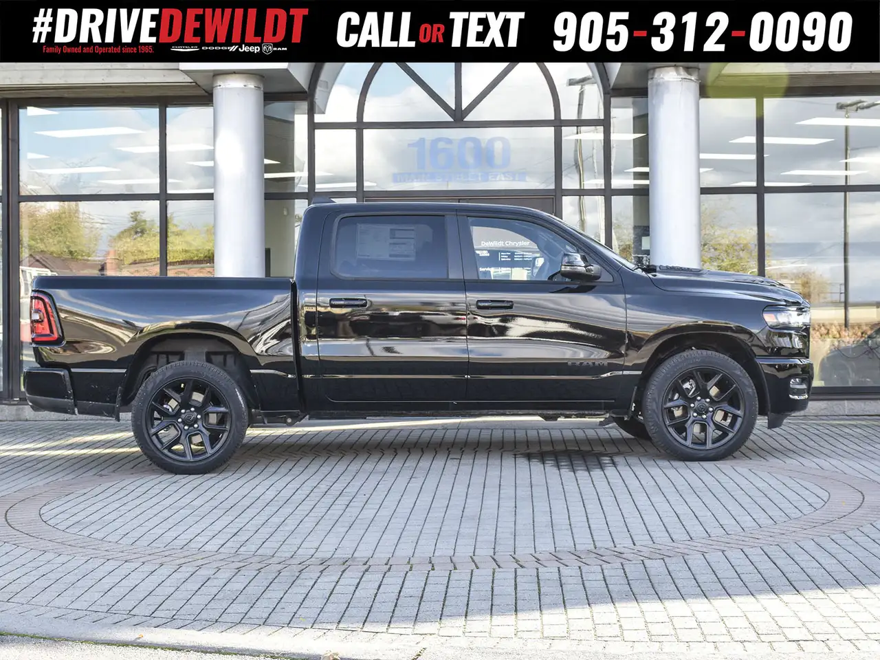 RAM 1500 снимка RAM 1500