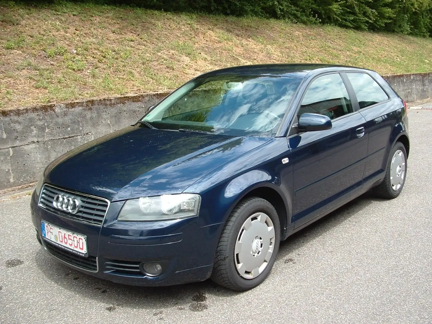 Audi A3 2.0 FSI Attraction *Klimaautomatik*Orig.89420 Bleu - 1