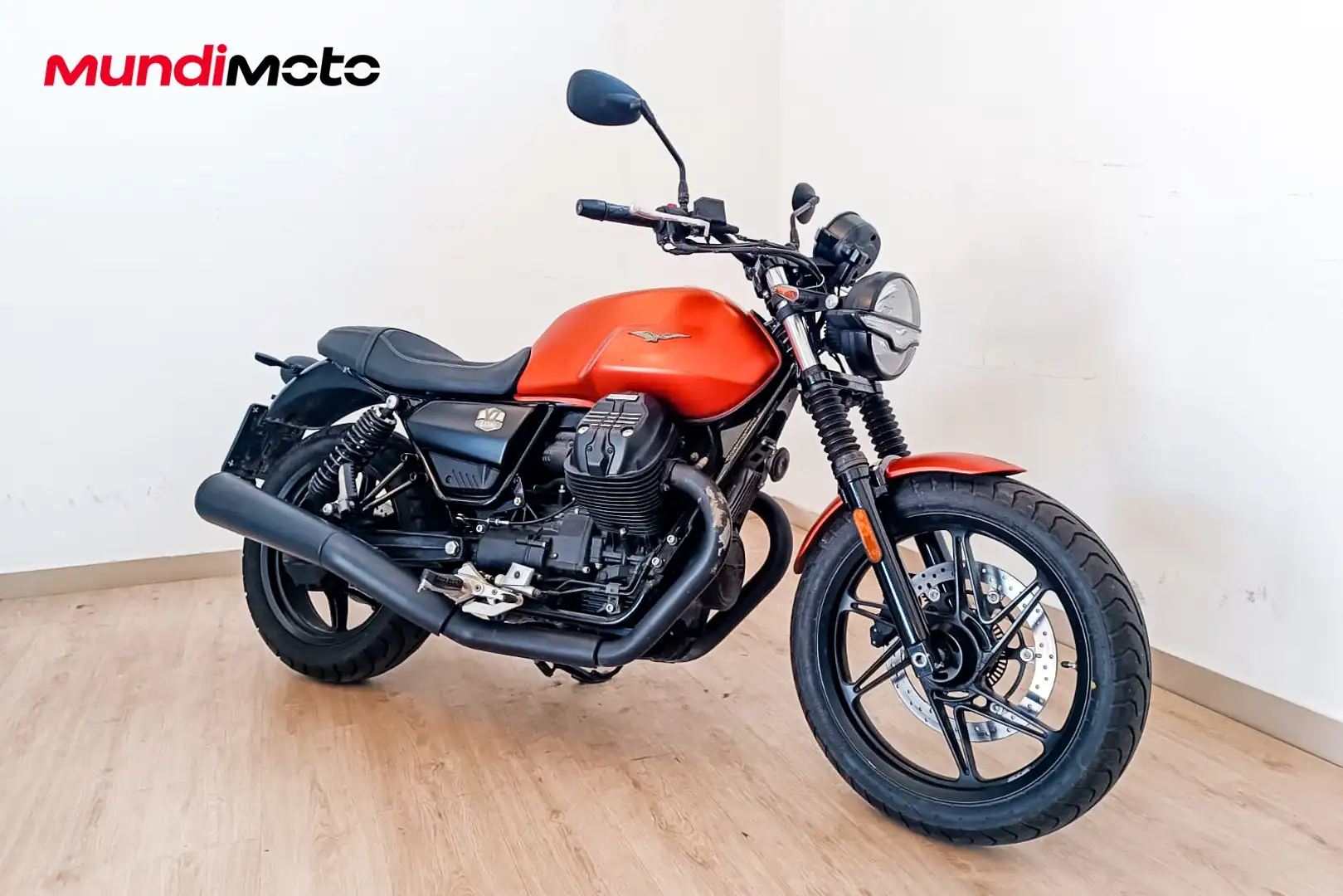 Moto Guzzi V7 Sport - 2