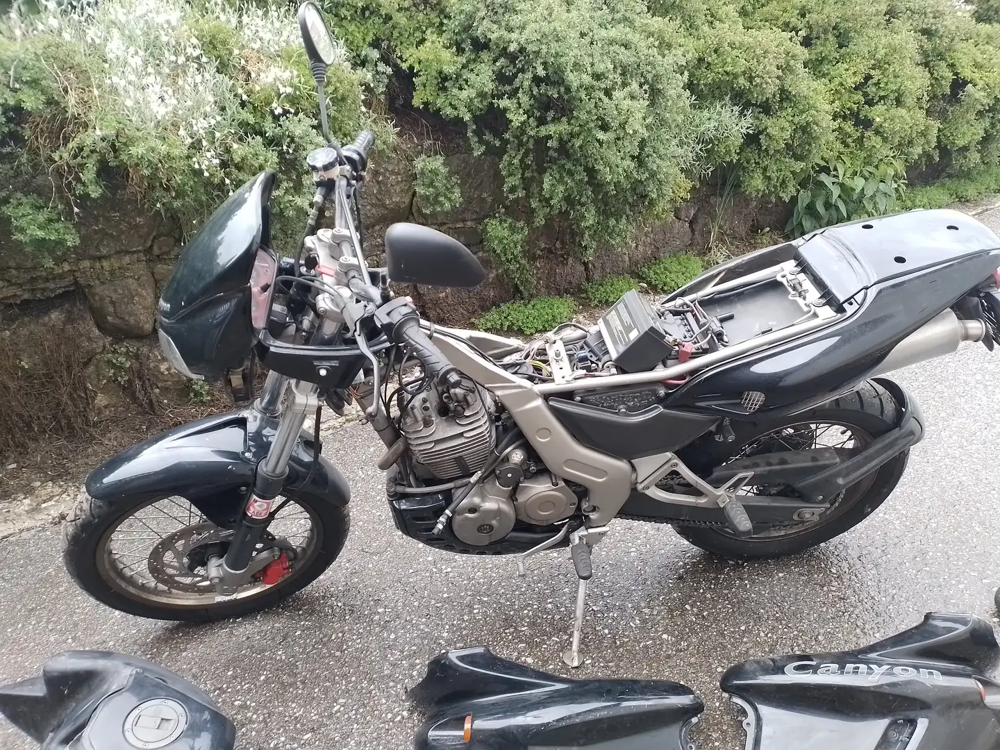 Cagiva Canyon Nero - 2