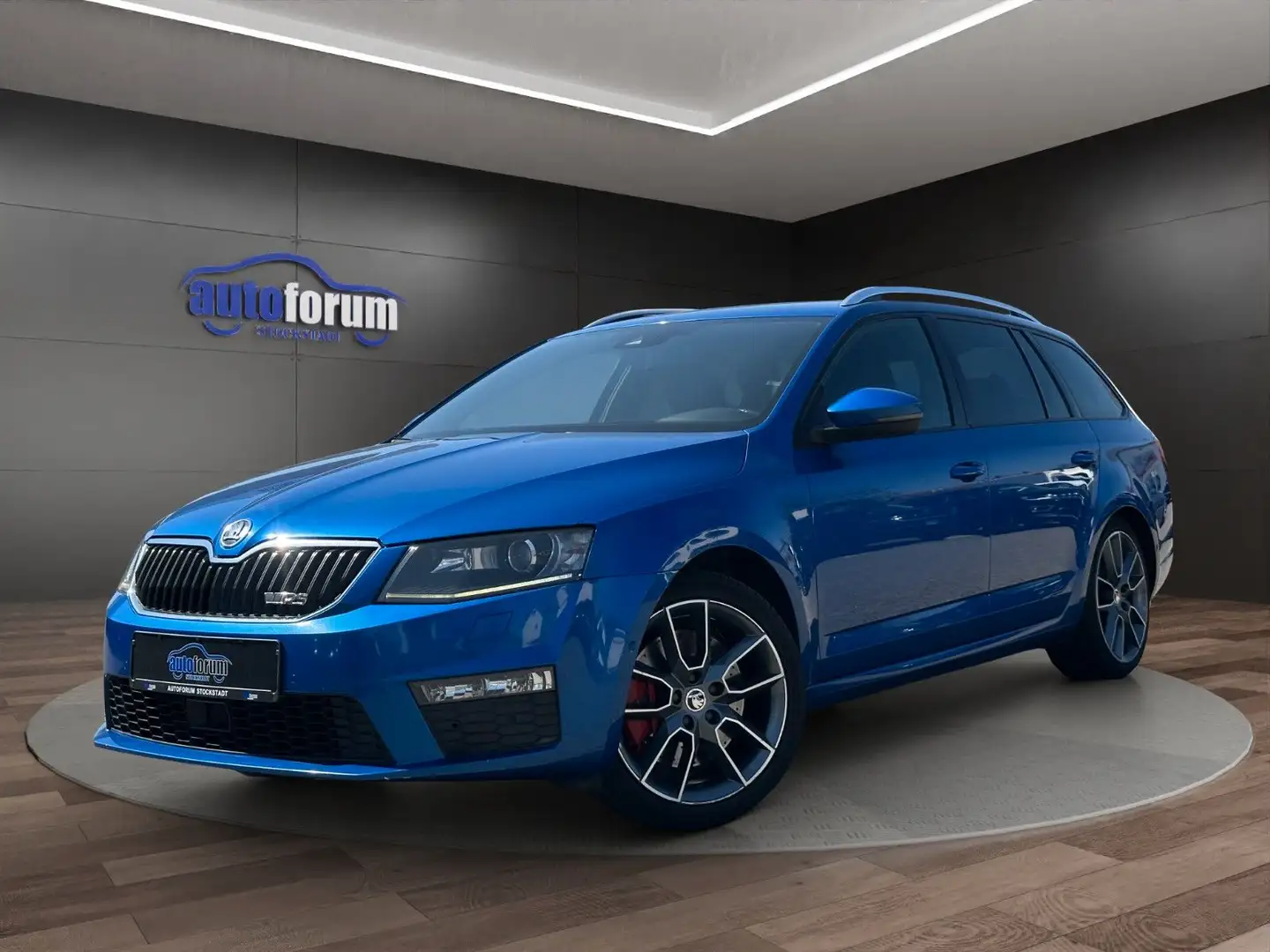 Skoda Octavia Combi RS AUTOMATIK°AHK°ACC°NAVI°BI-XENON Bleu - 1
