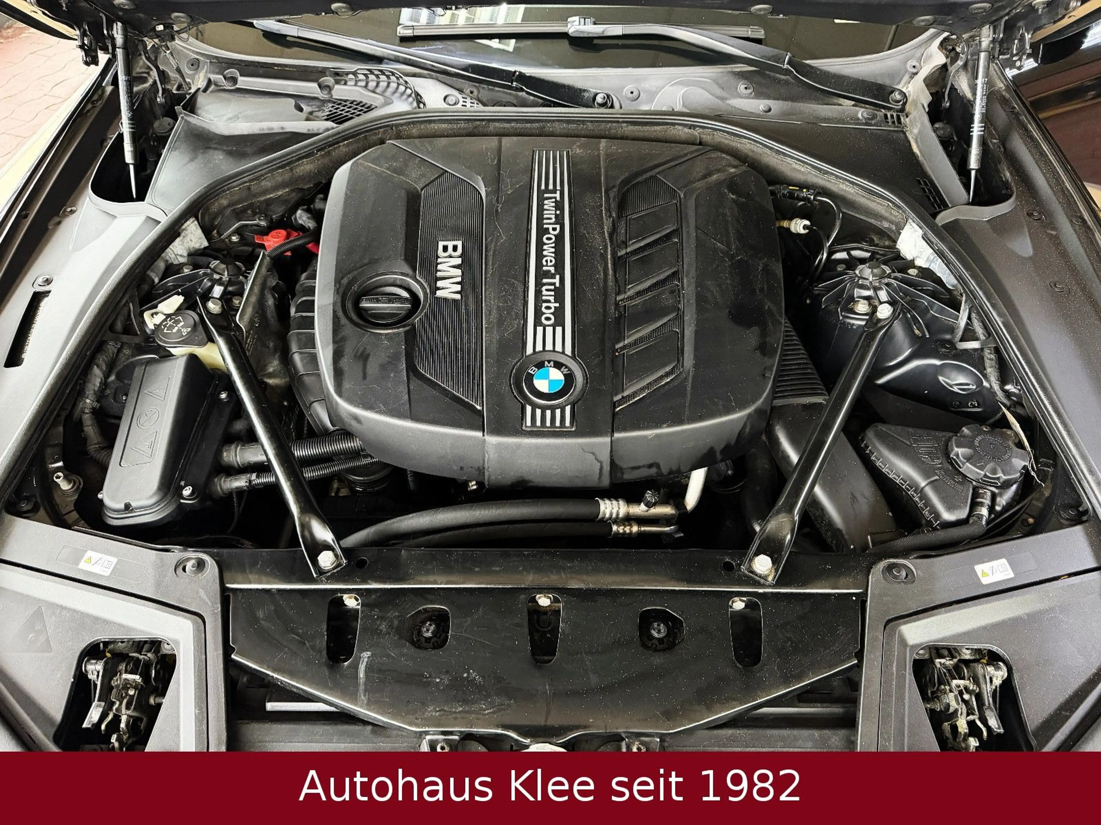 BMW 525 d Touring Steptronic *AHK*Xenon*Navi*TÜV neu* — photo 14