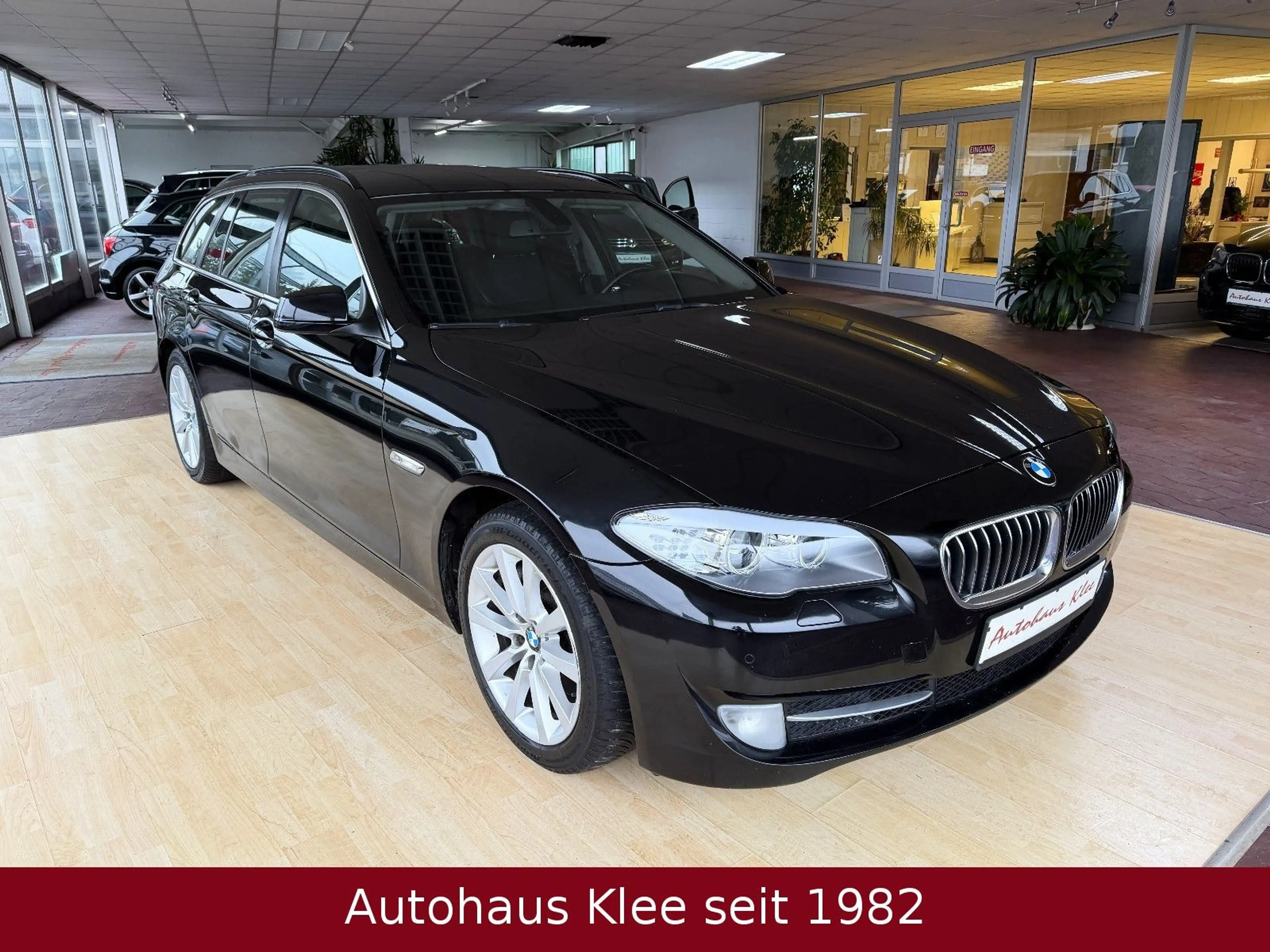 BMW 525 d Touring Steptronic *AHK*Xenon*Navi*TÜV neu*
