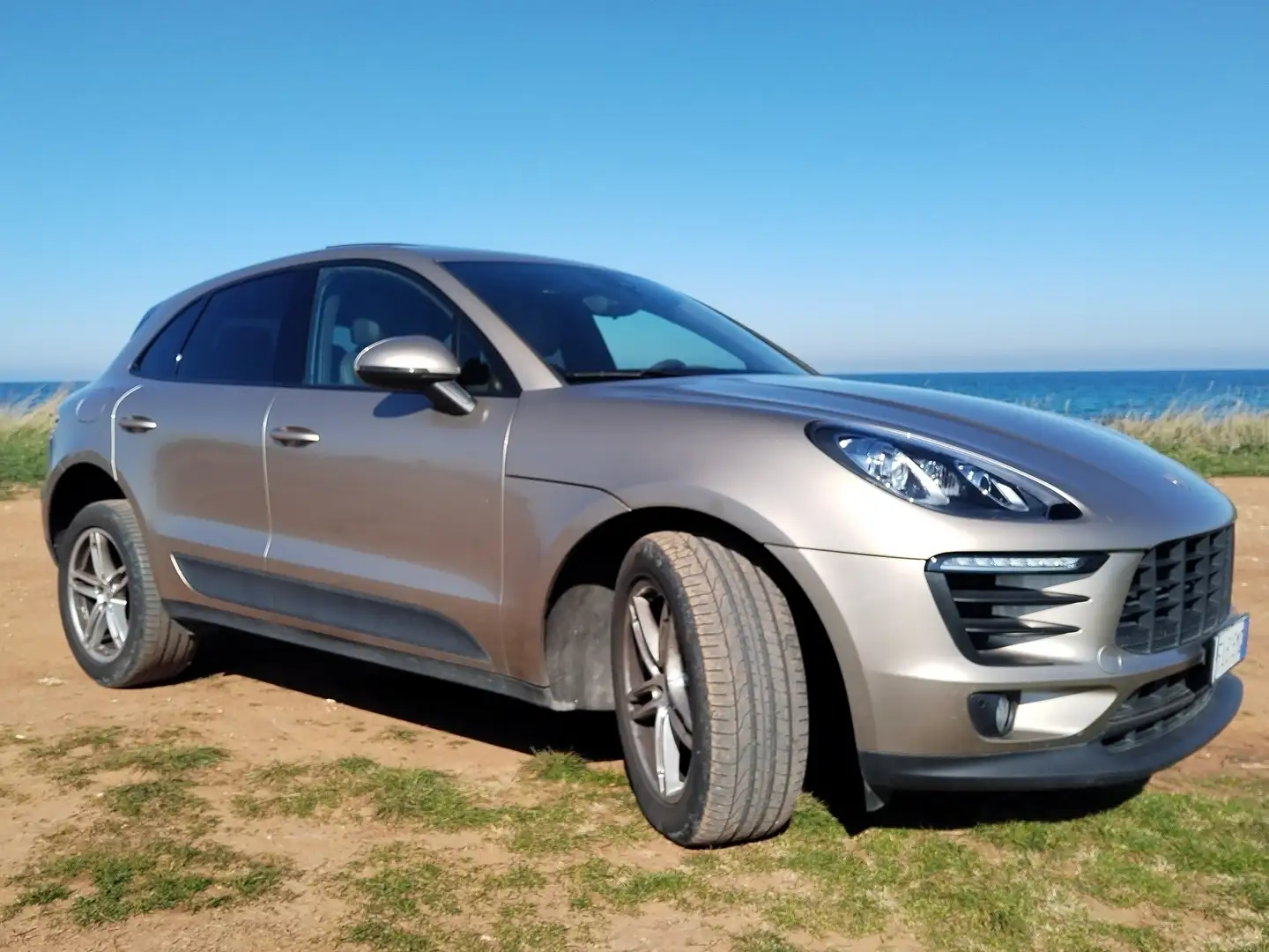Porsche Macan Macan 2.0 252cv pdk Brons - 1