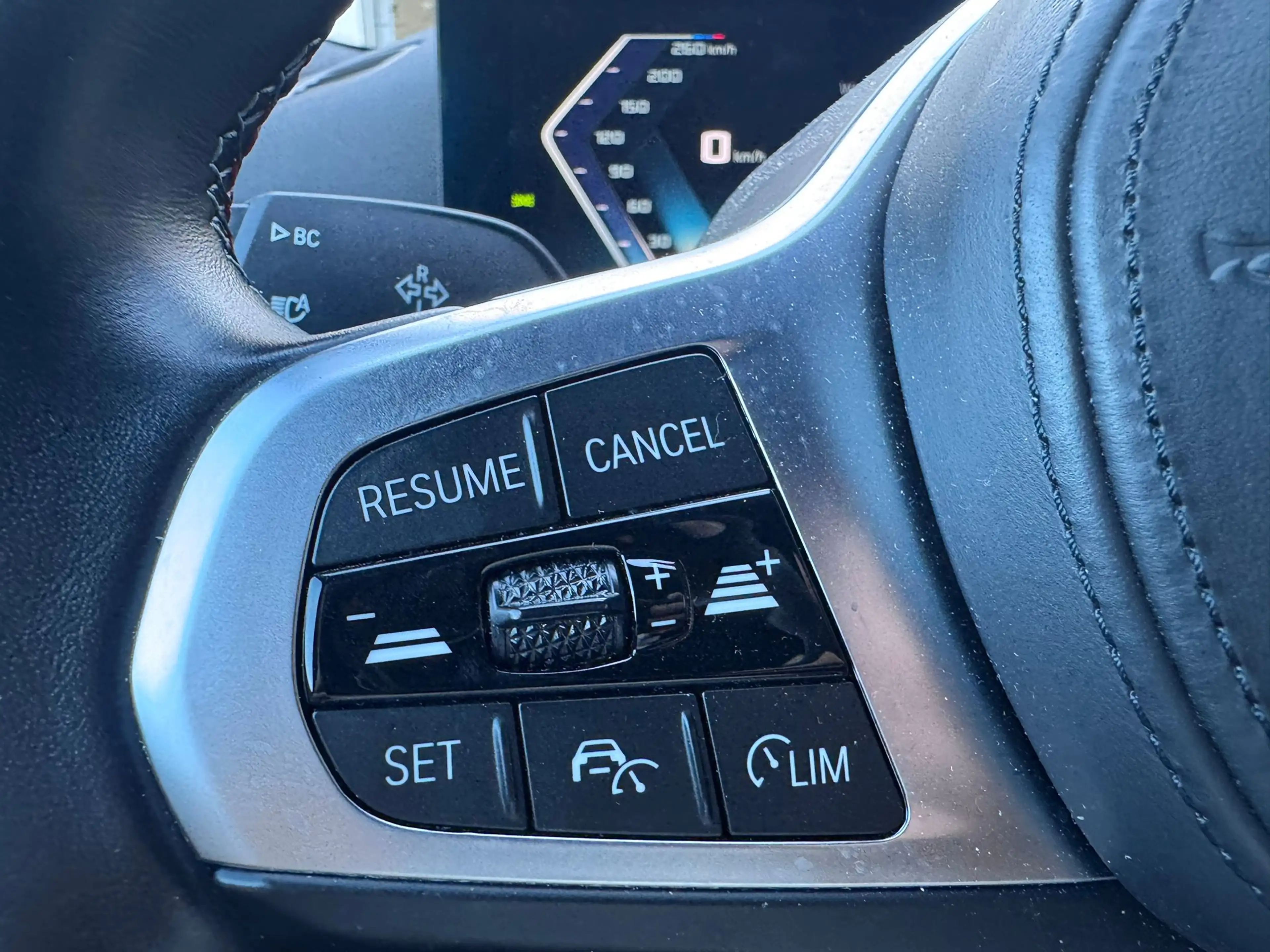 BMW i4 M50 High Executive 84 kWh — photo 13