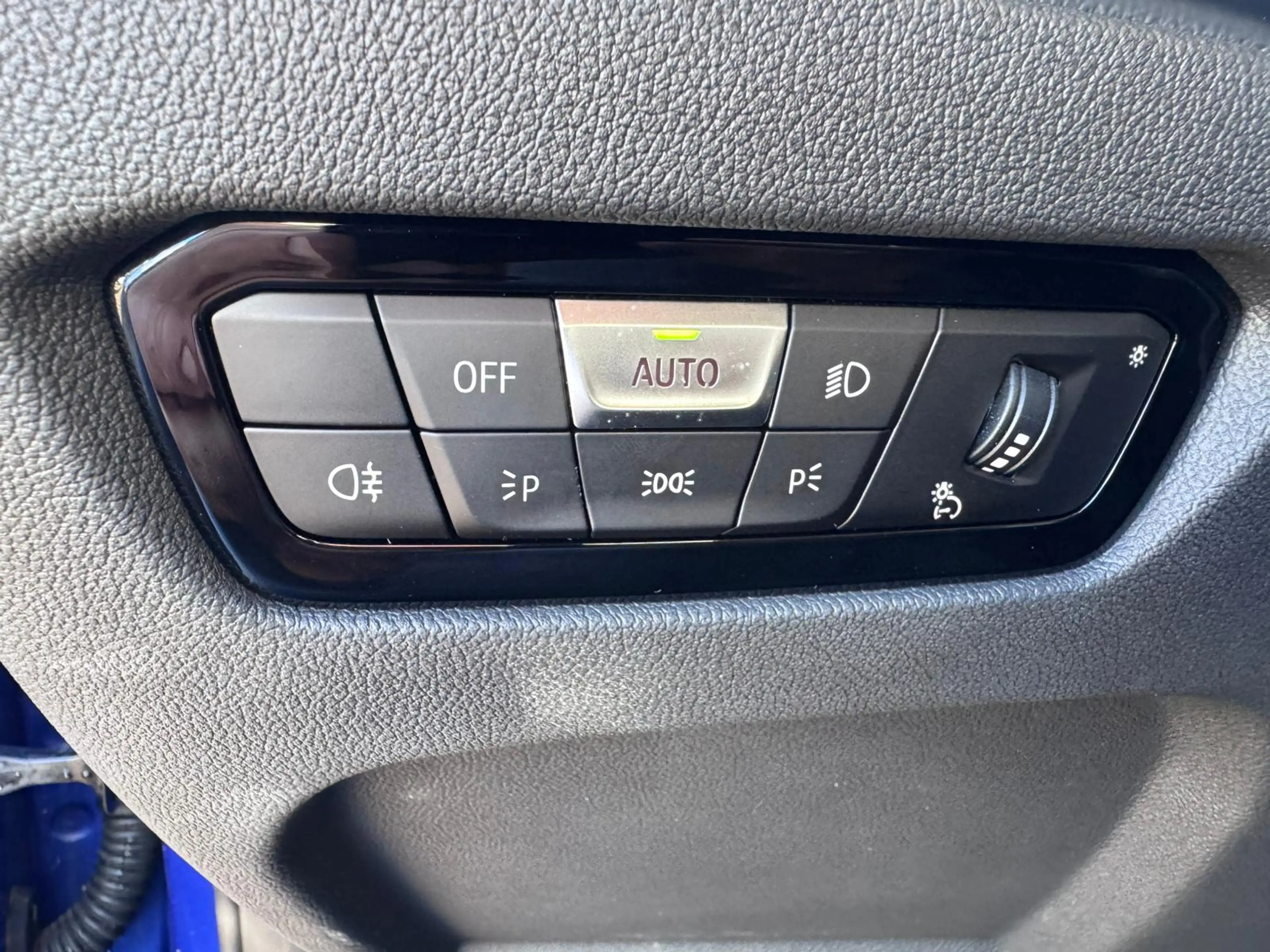 BMW i4 M50 High Executive 84 kWh — photo 11