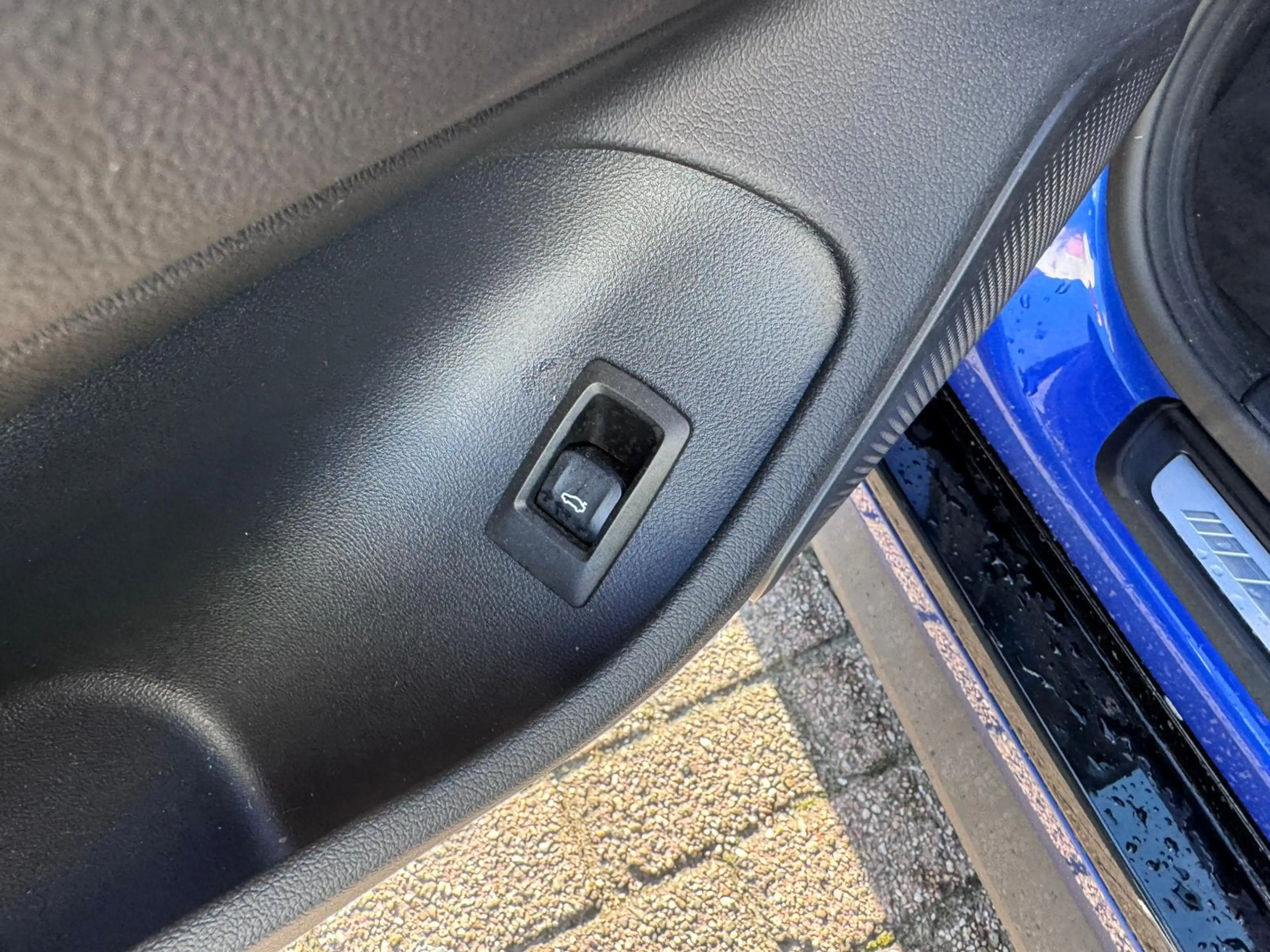 BMW i4 M50 High Executive 84 kWh — photo 10