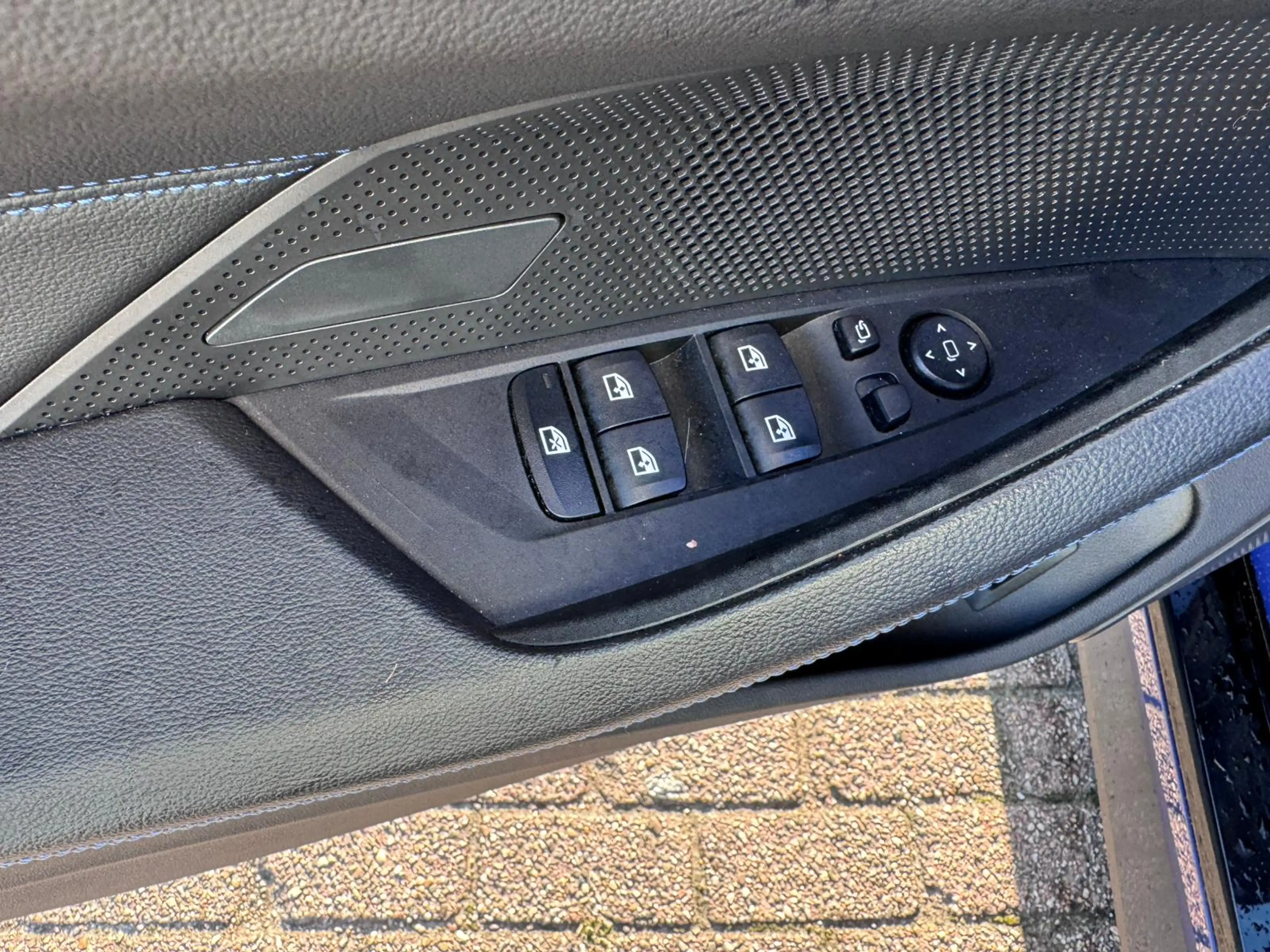 BMW i4 M50 High Executive 84 kWh — photo 9