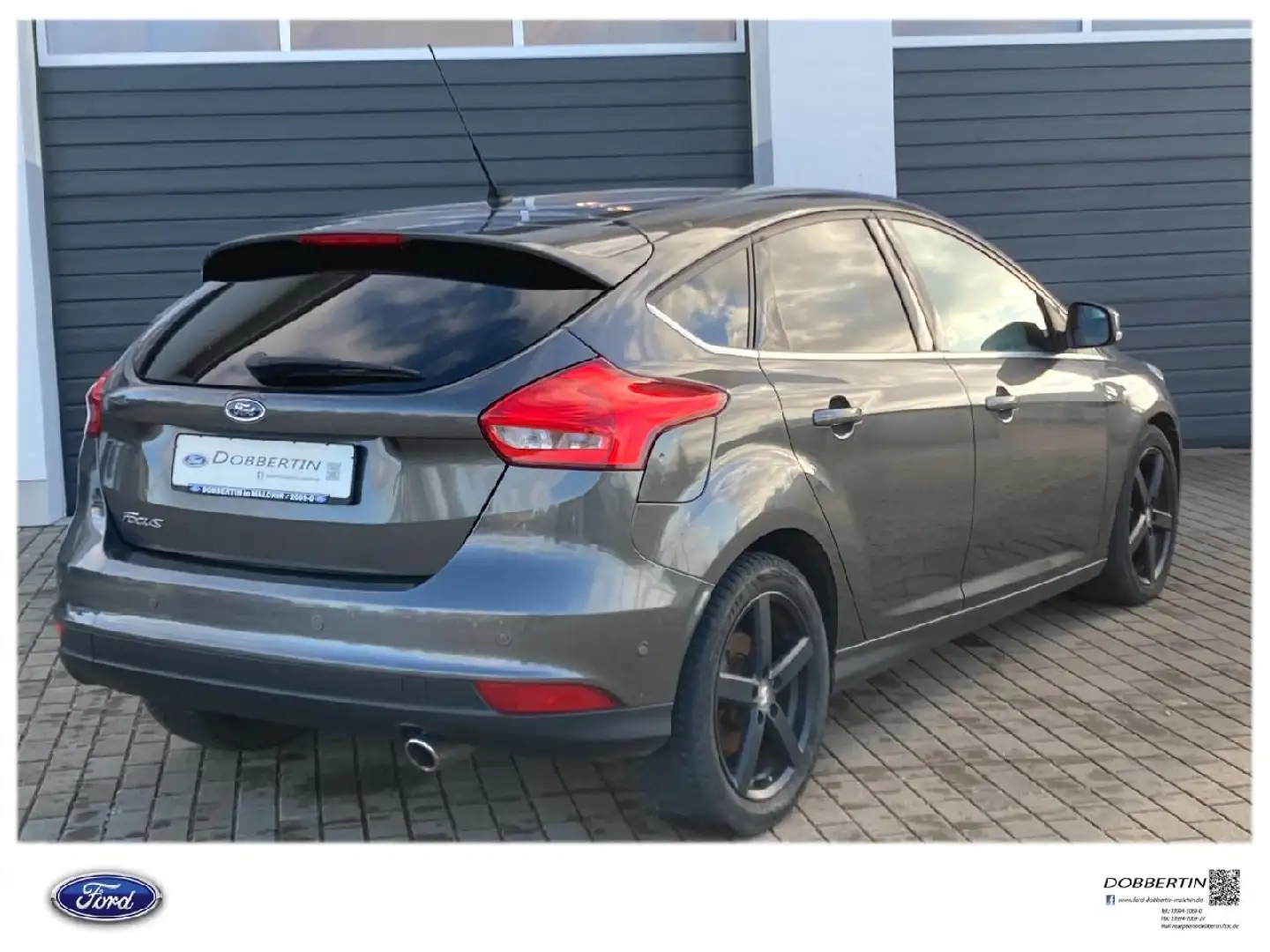 Ford Focus Titanium Grau - 2