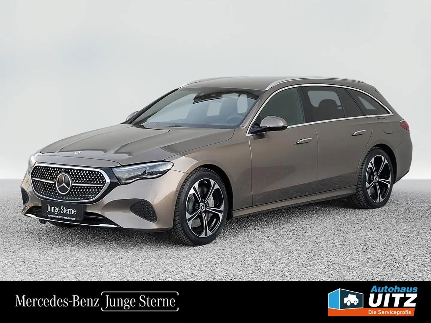 Mercedes-Benz E 300 de 4MATIC +Fahrass+AHK+360° Marrone - 1