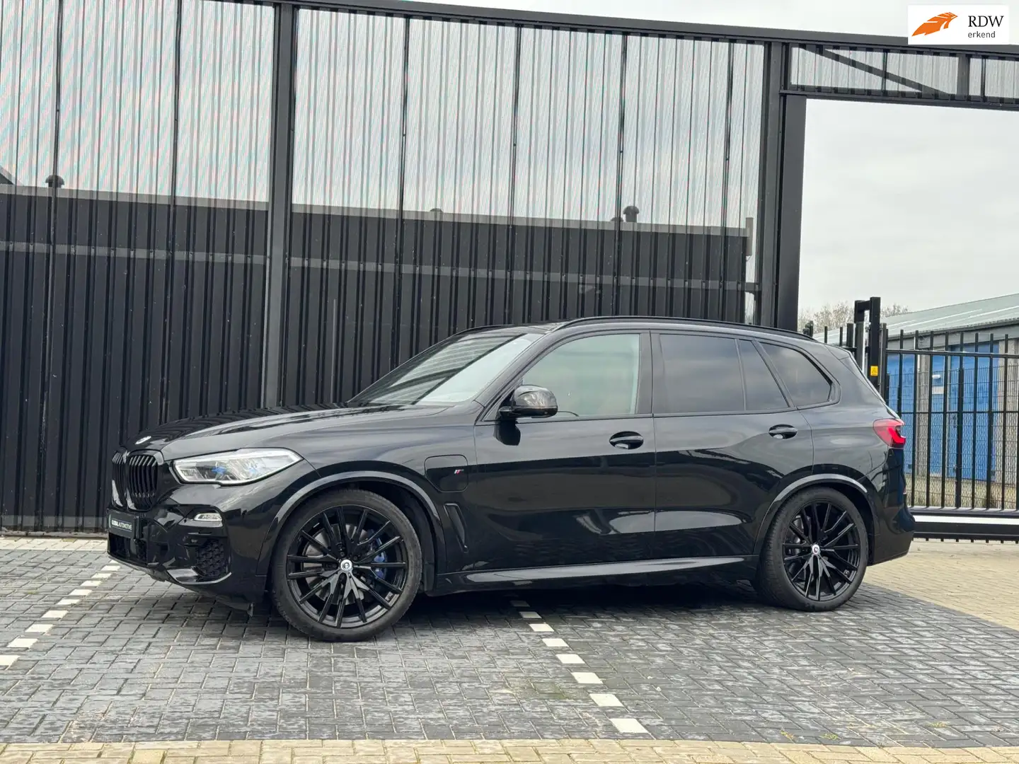 BMW X5 XDrive45e High Executive - SKYLOUNGE - TV'S - 22'' Noir - 1