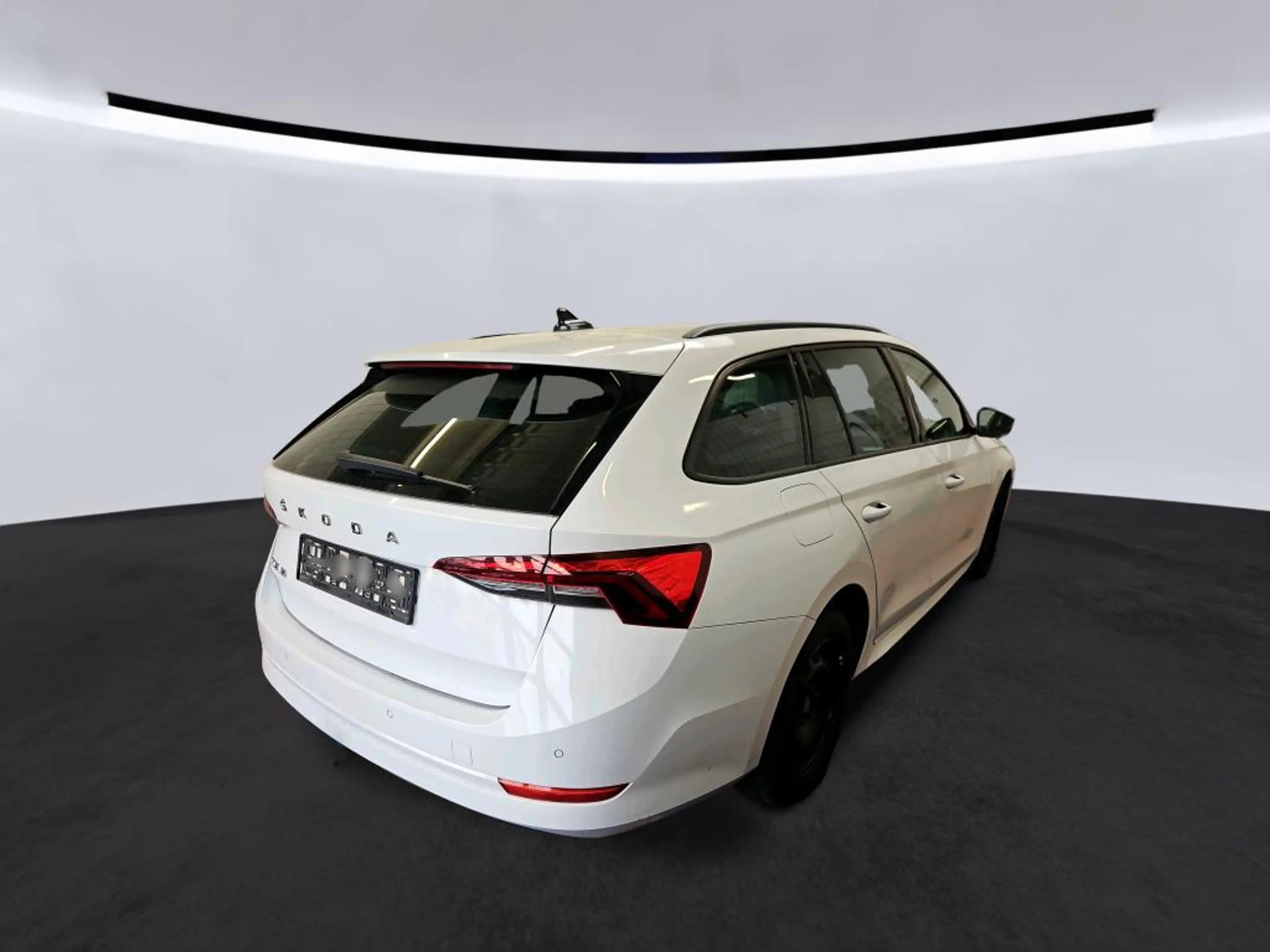 Skoda Octavia Combi 2.0TDI FIRST EDITION*LED*PDC*AHK — photo 4