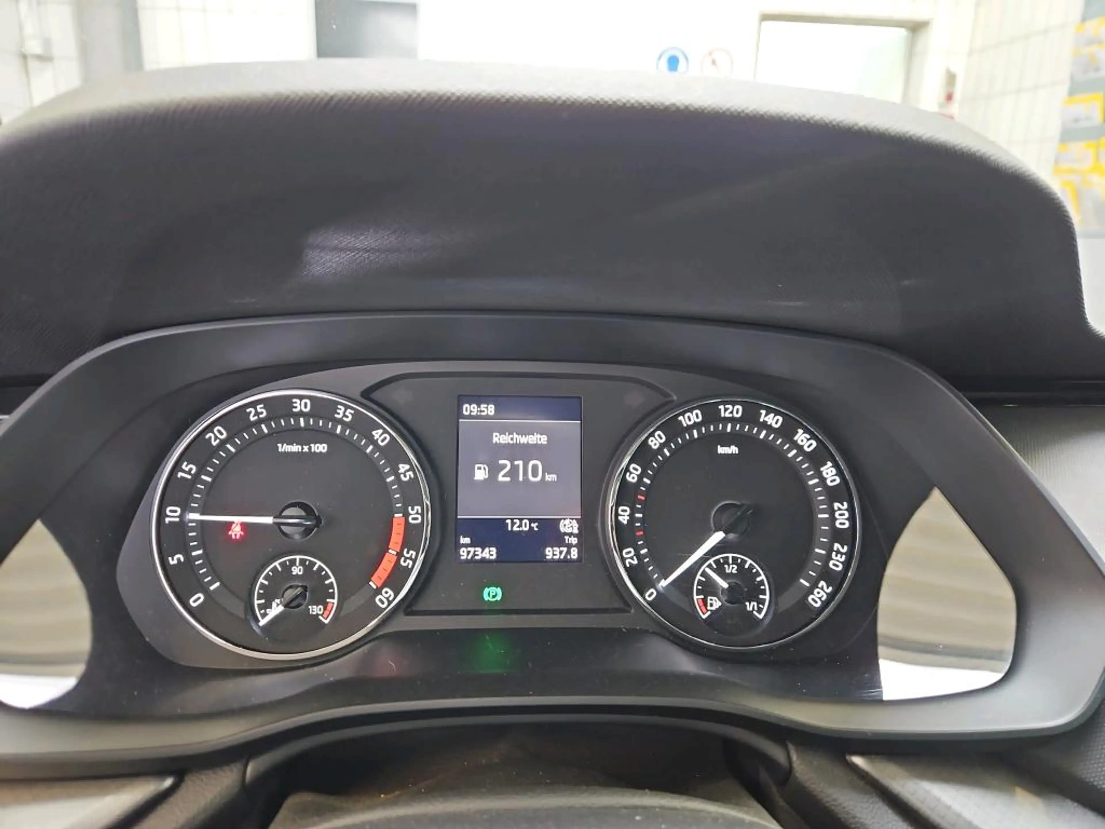 Skoda Octavia Combi 2.0TDI FIRST EDITION*LED*PDC*AHK — photo 5