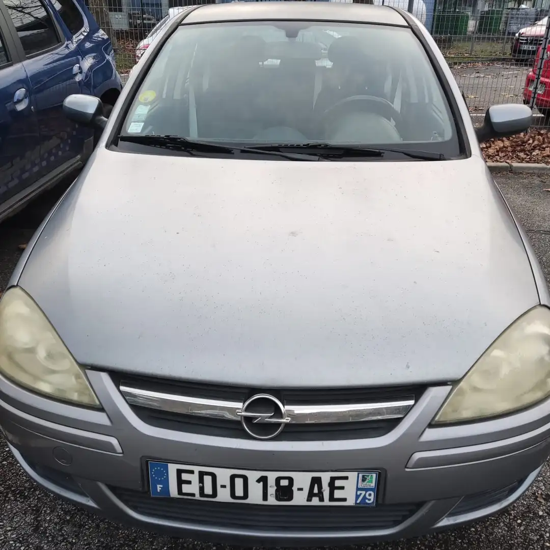 Opel Corsa 1.2 Twinport Cosmo Gris - 1