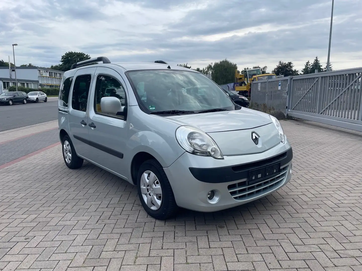 Renault Kangoo Privilege 1.6 AHK  *Klima* Grau - 1