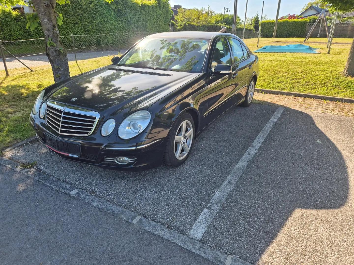 Mercedes-Benz E 220 E 220 Avantgarde Schwarz - 1