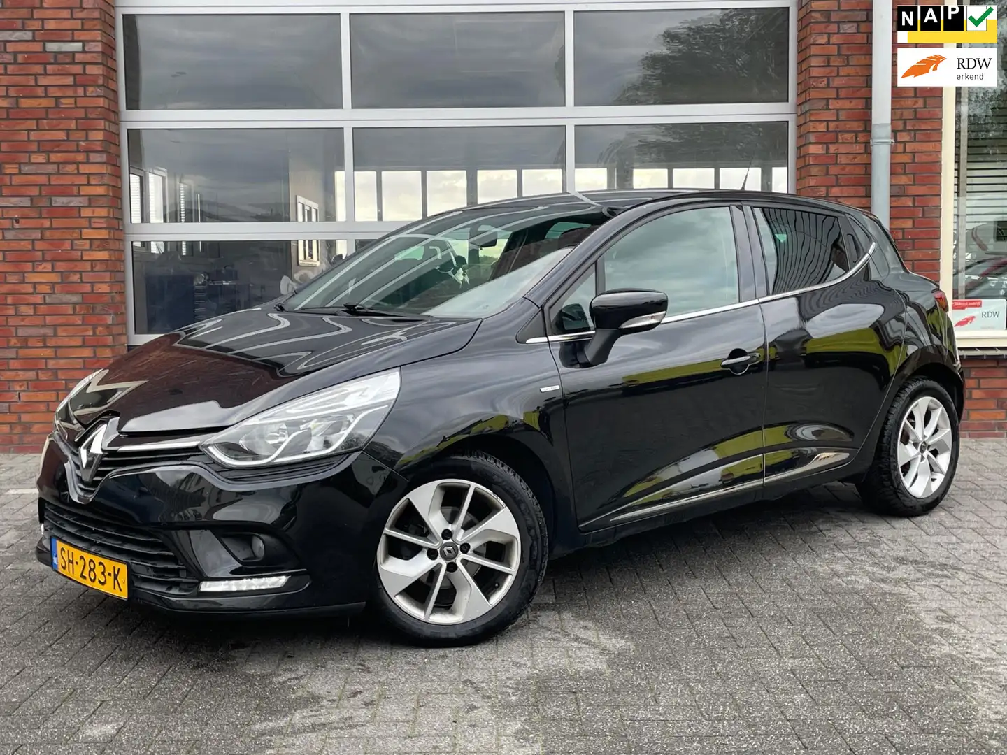 Renault Clio 1.5 dCi Ecoleader Limited | Exportprijs | Cruise C Zwart - 1