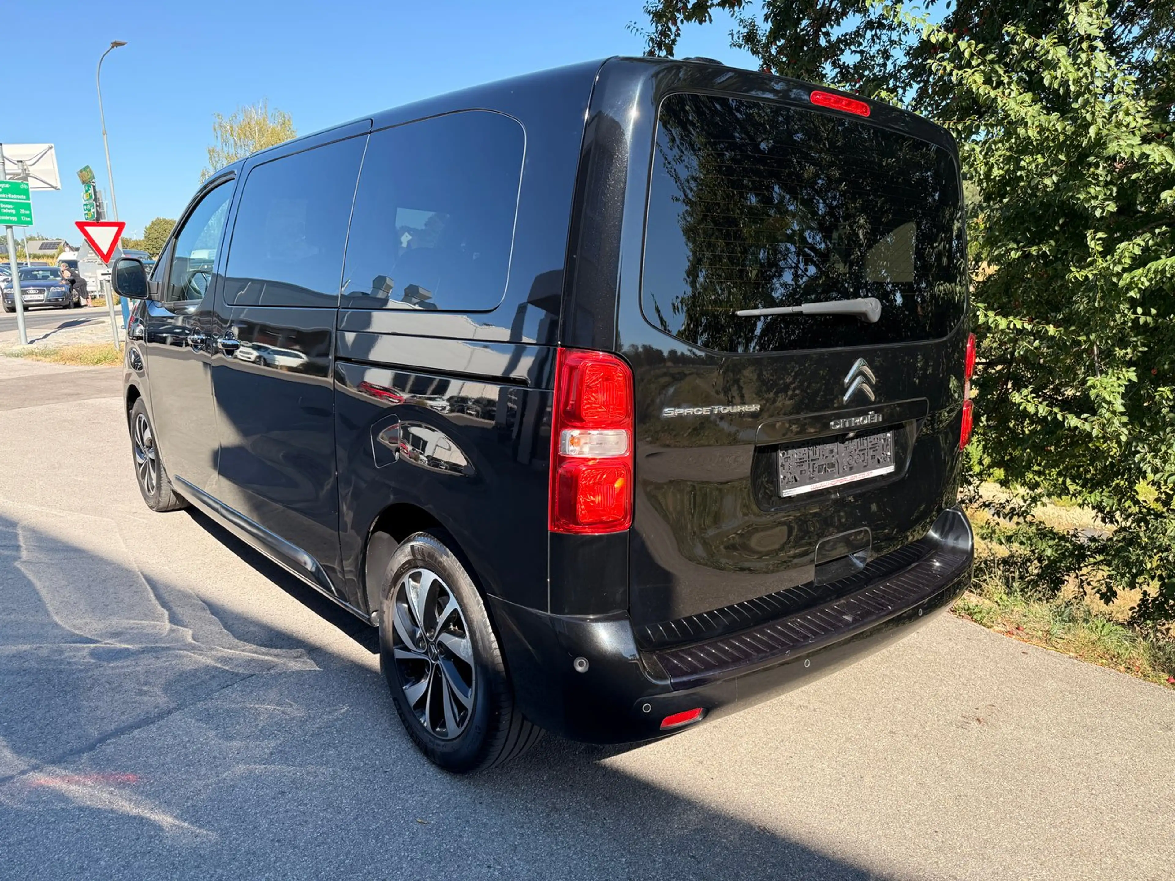 Citroen Spacetourer Feel M — photo 4