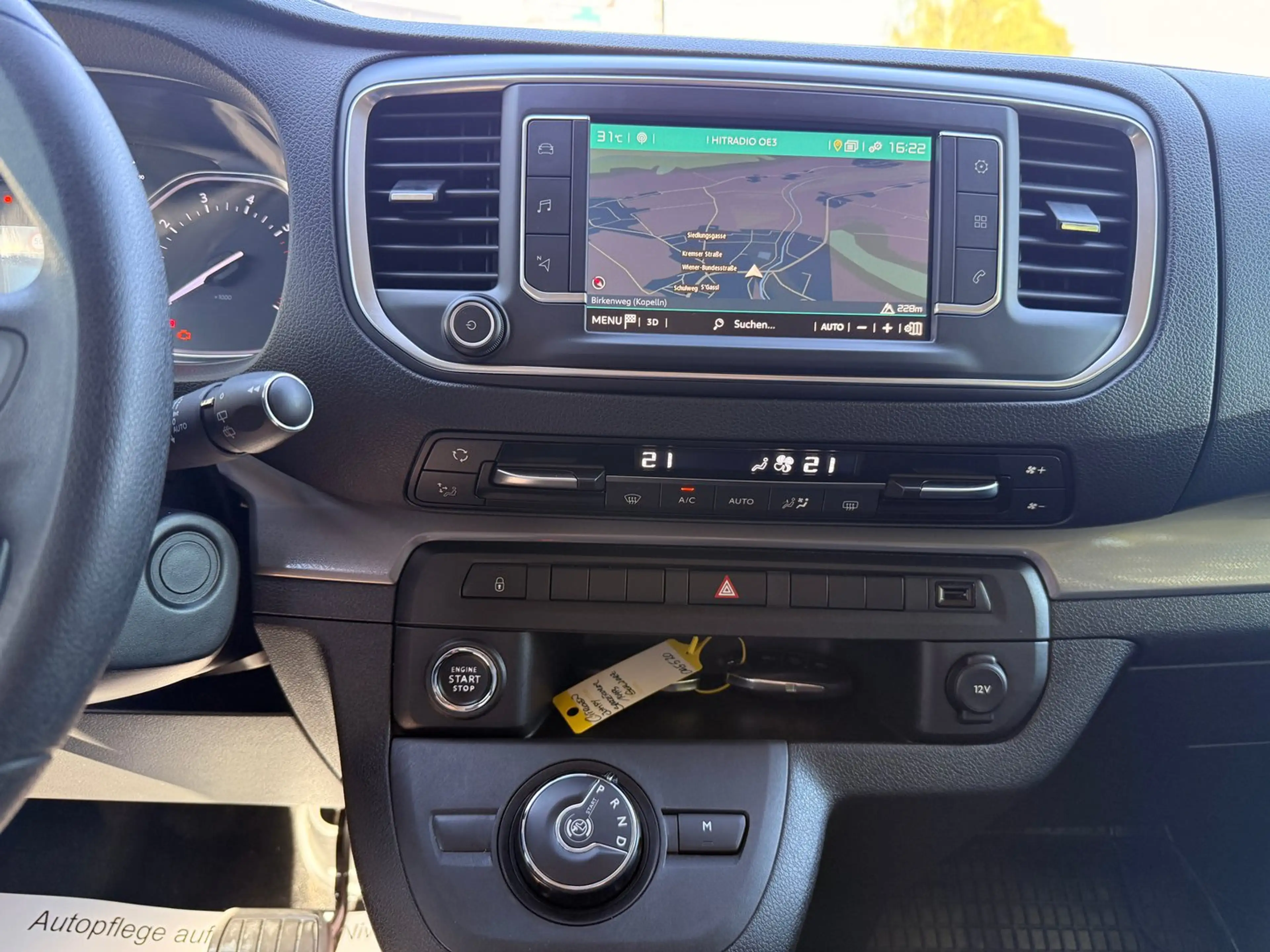 Citroen Spacetourer Feel M — photo 12